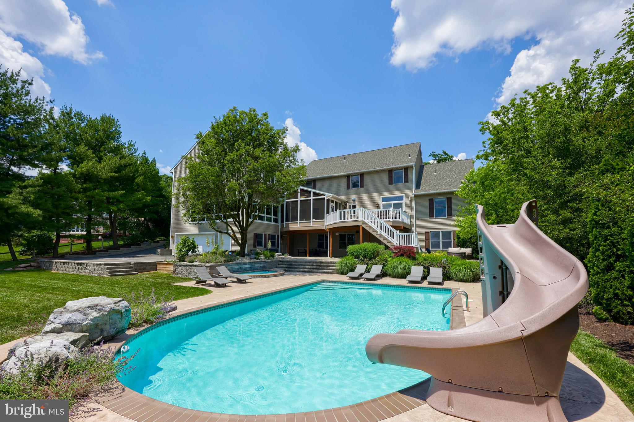 42 TIMBERLINE DRIVE