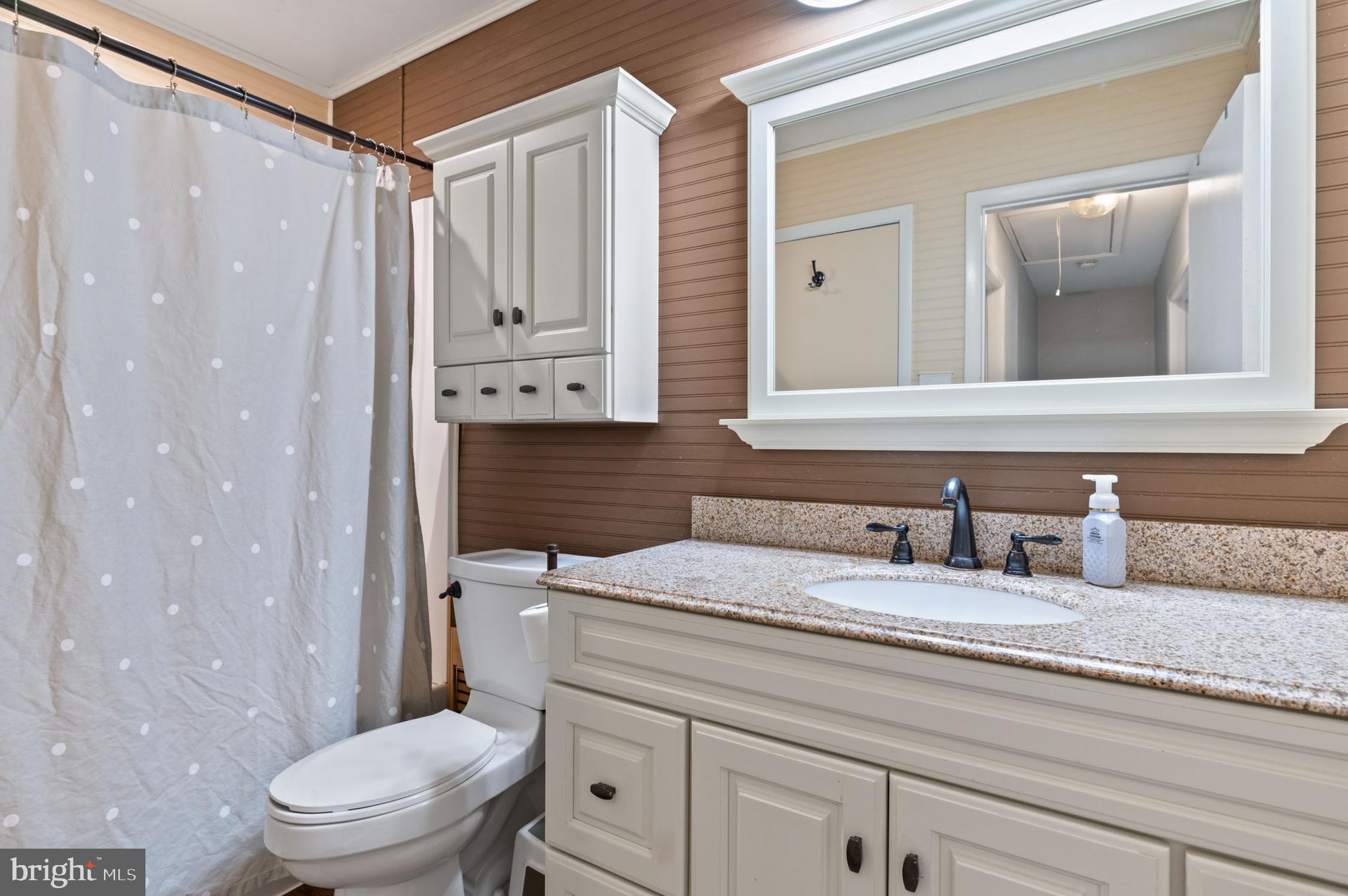 BAY COUNTRY - Residential