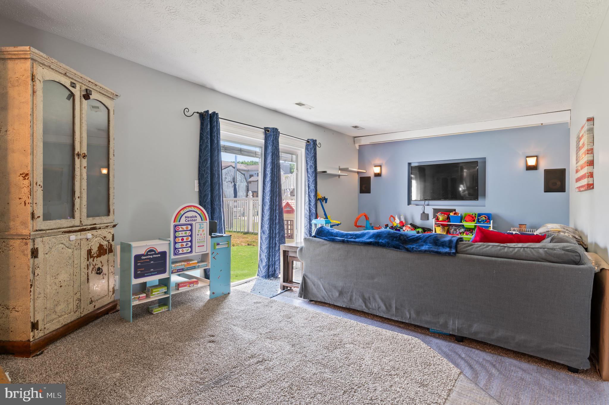 BAY COUNTRY - Residential