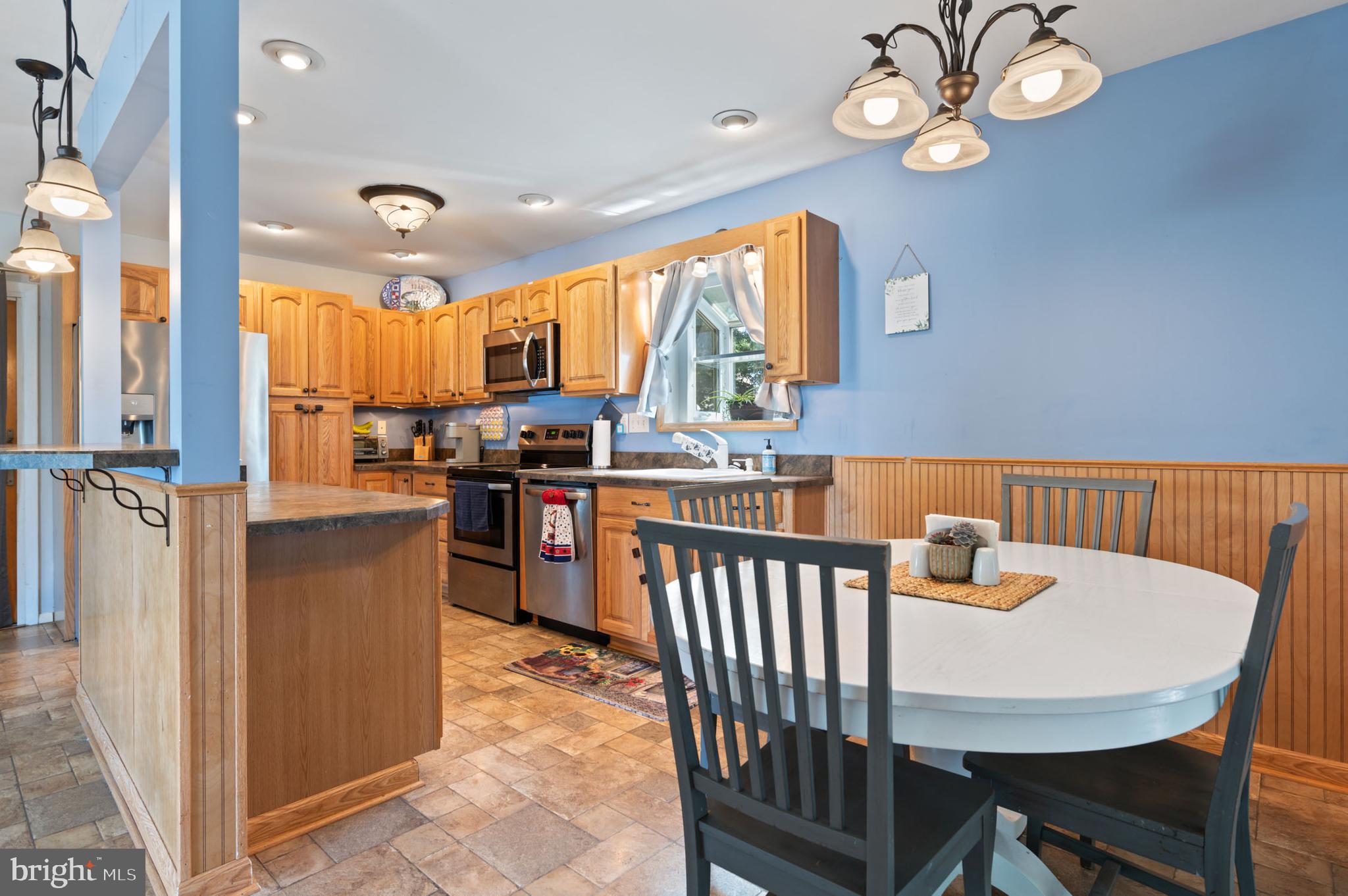 BAY COUNTRY - Residential