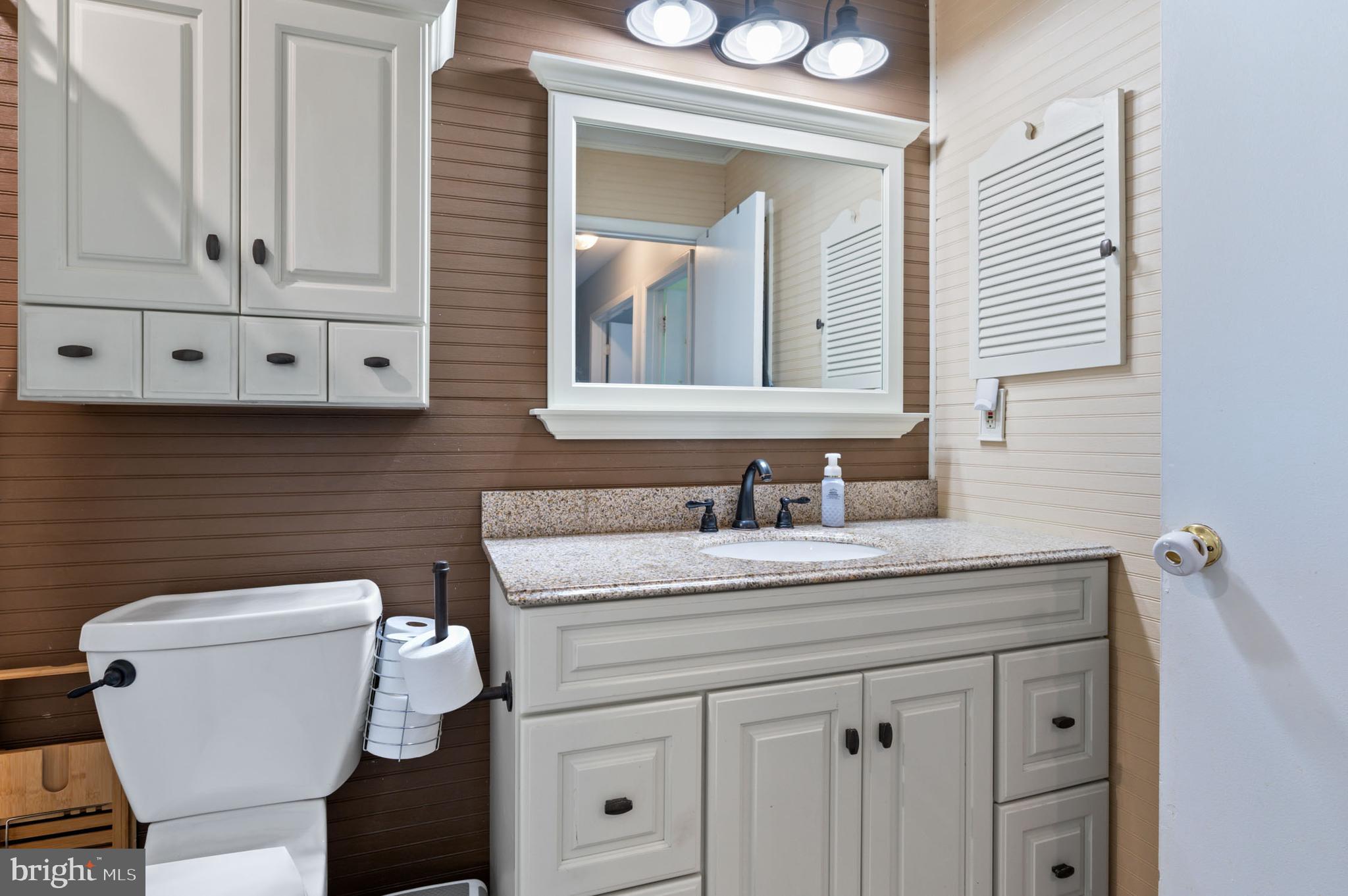 BAY COUNTRY - Residential