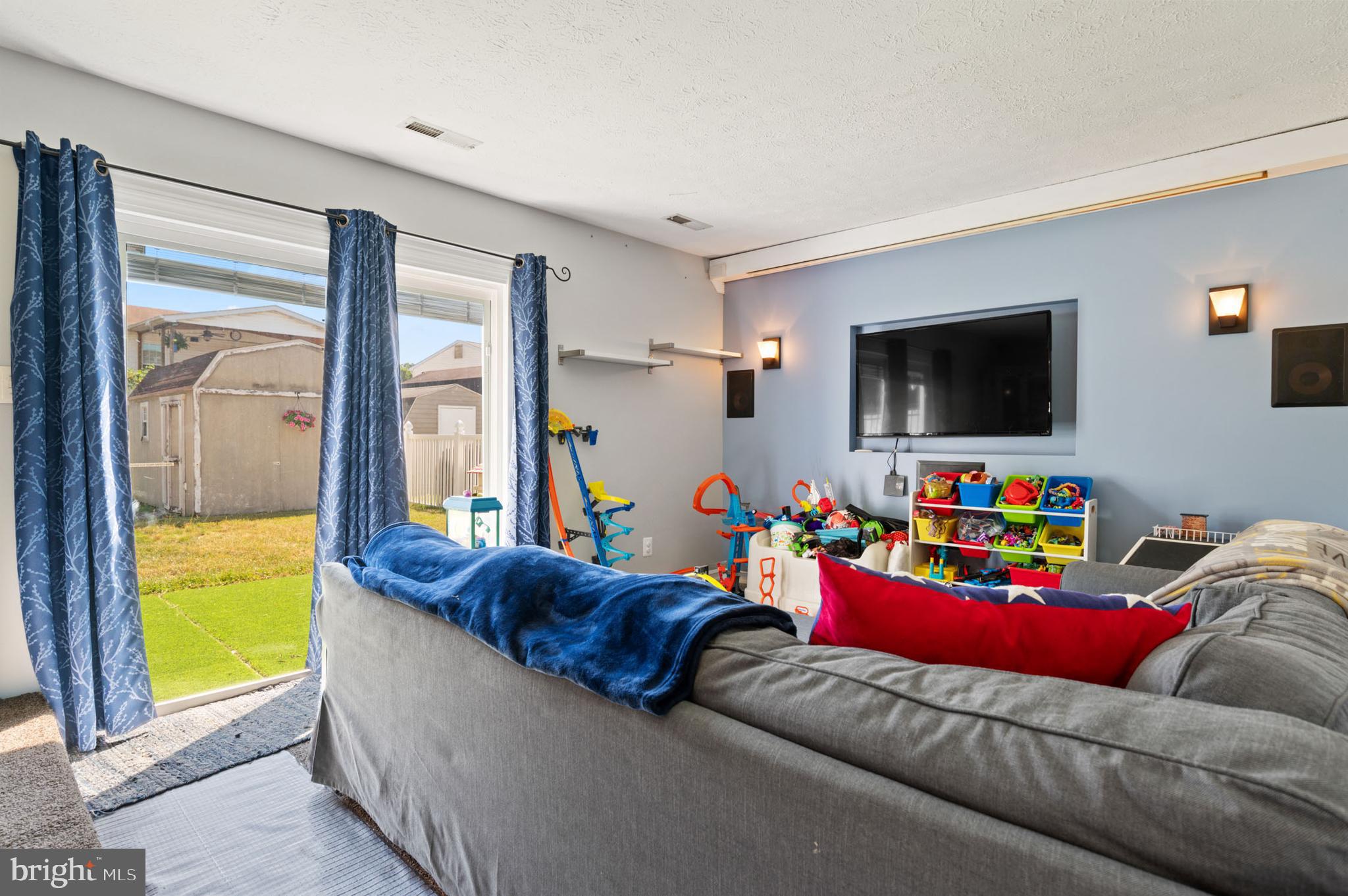 BAY COUNTRY - Residential