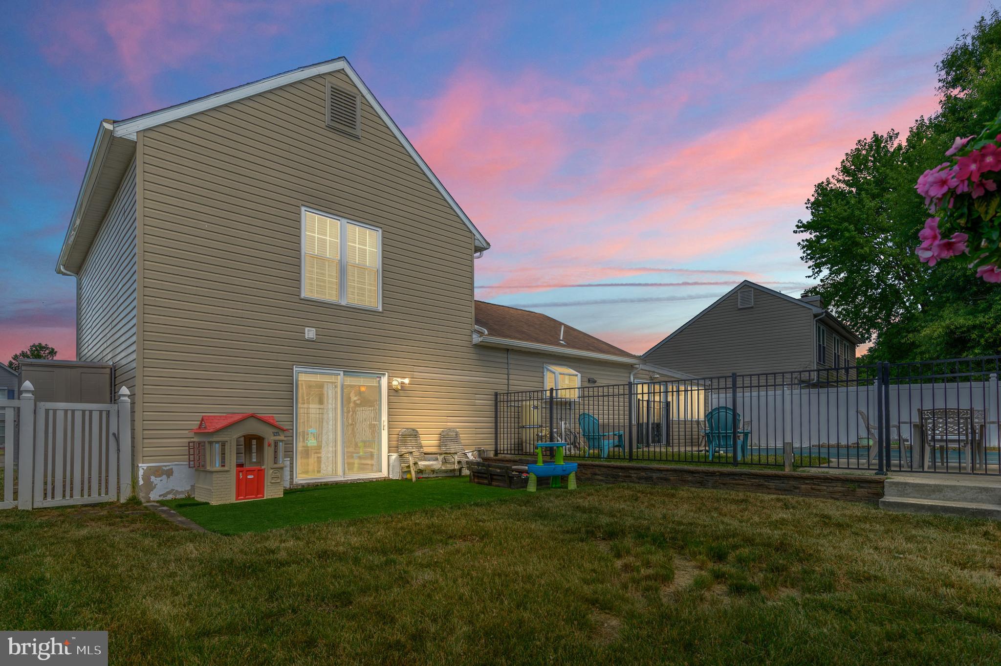 BAY COUNTRY - Residential