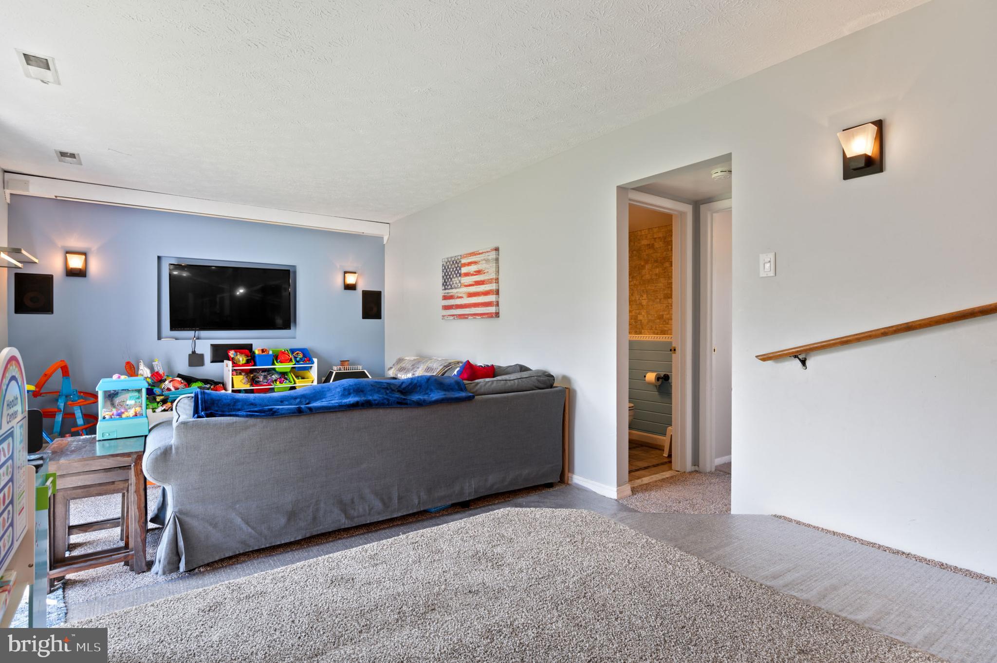 BAY COUNTRY - Residential