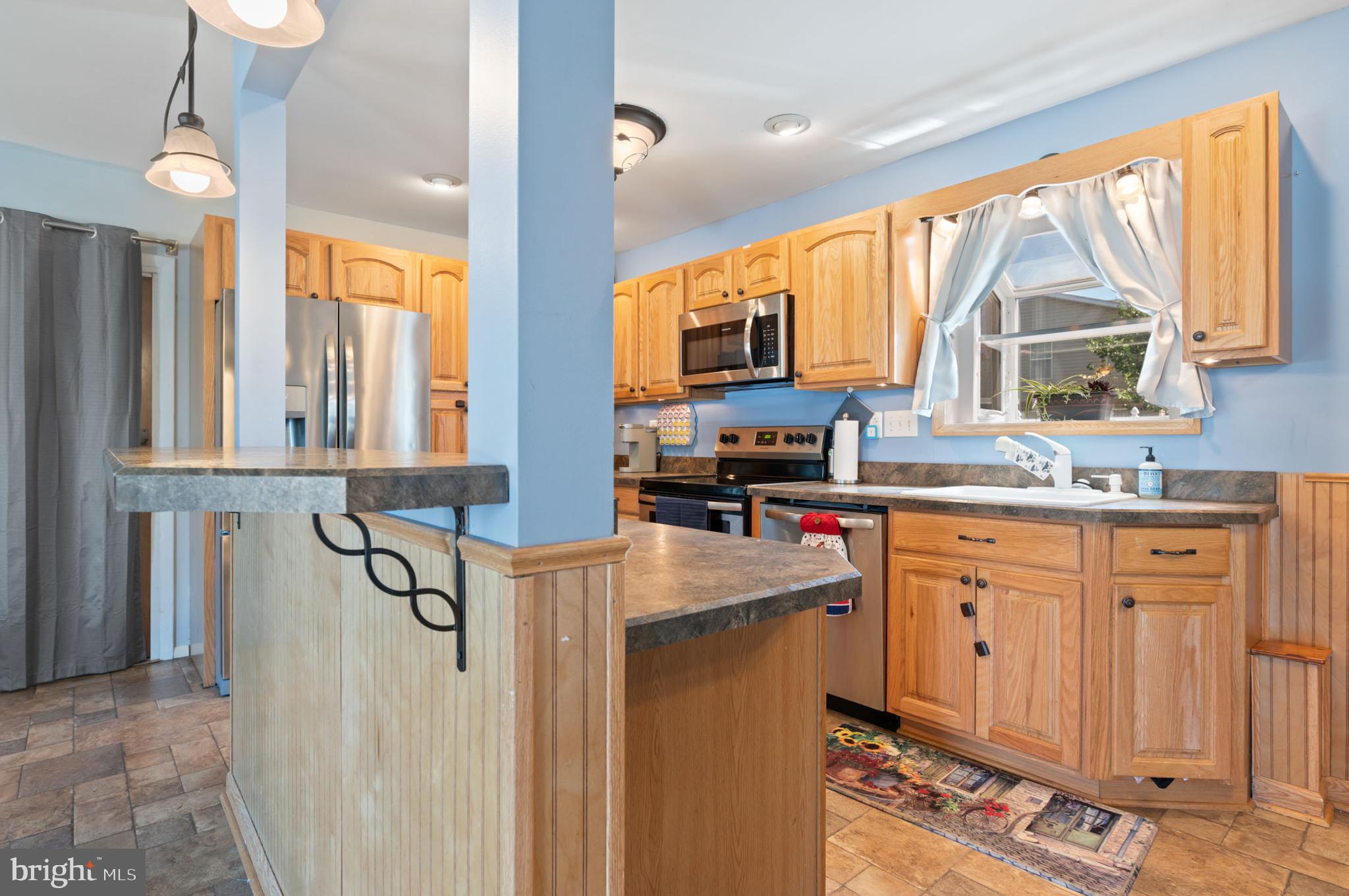 BAY COUNTRY - Residential