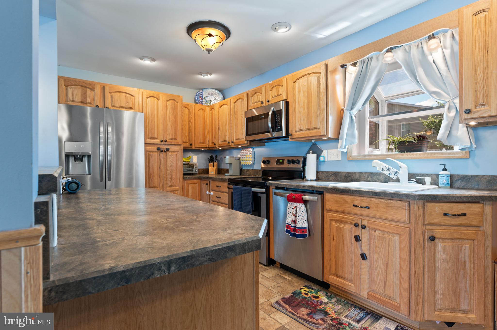 BAY COUNTRY - Residential