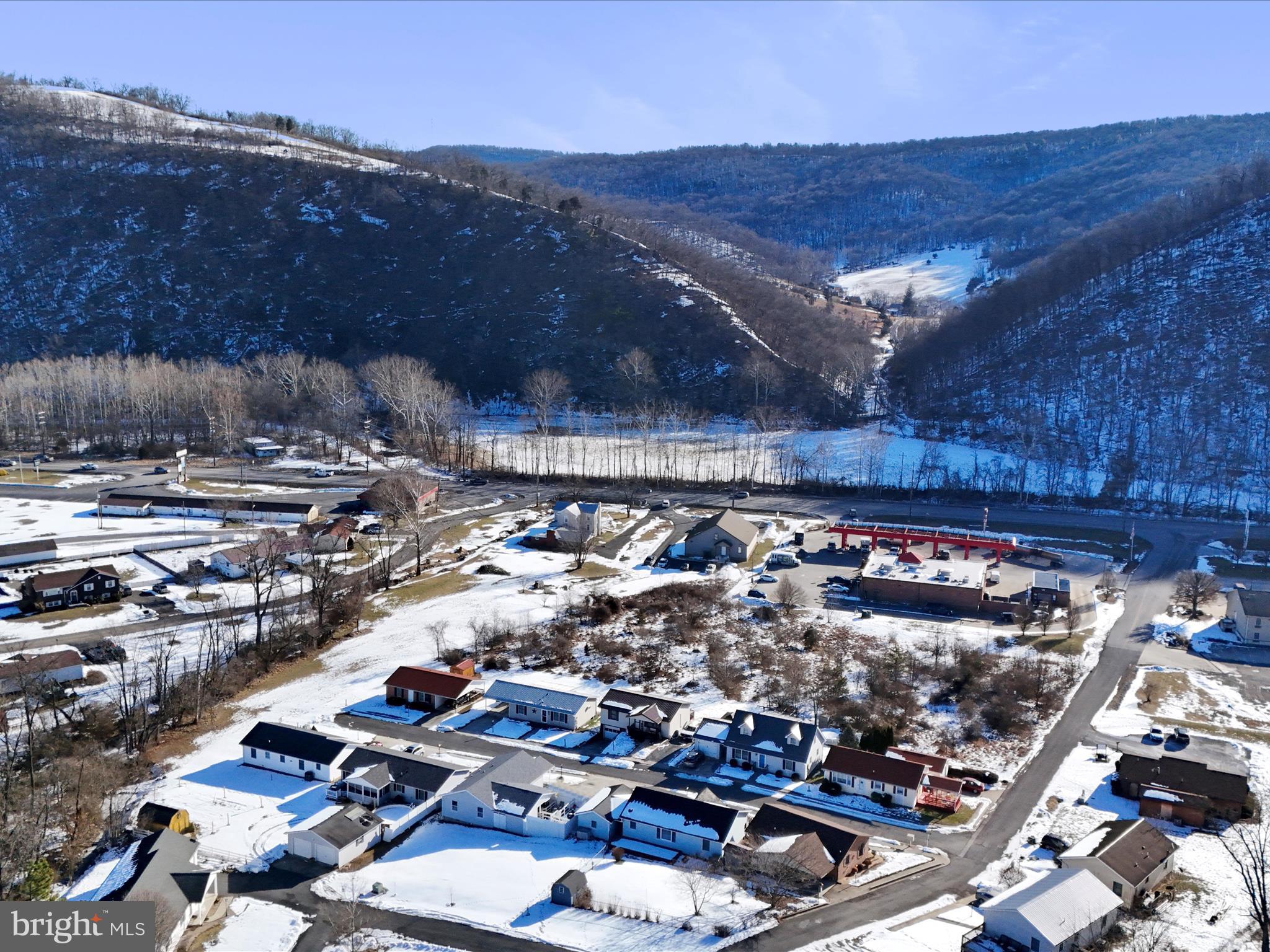 SMITHFIELD VILLAGE - Residential