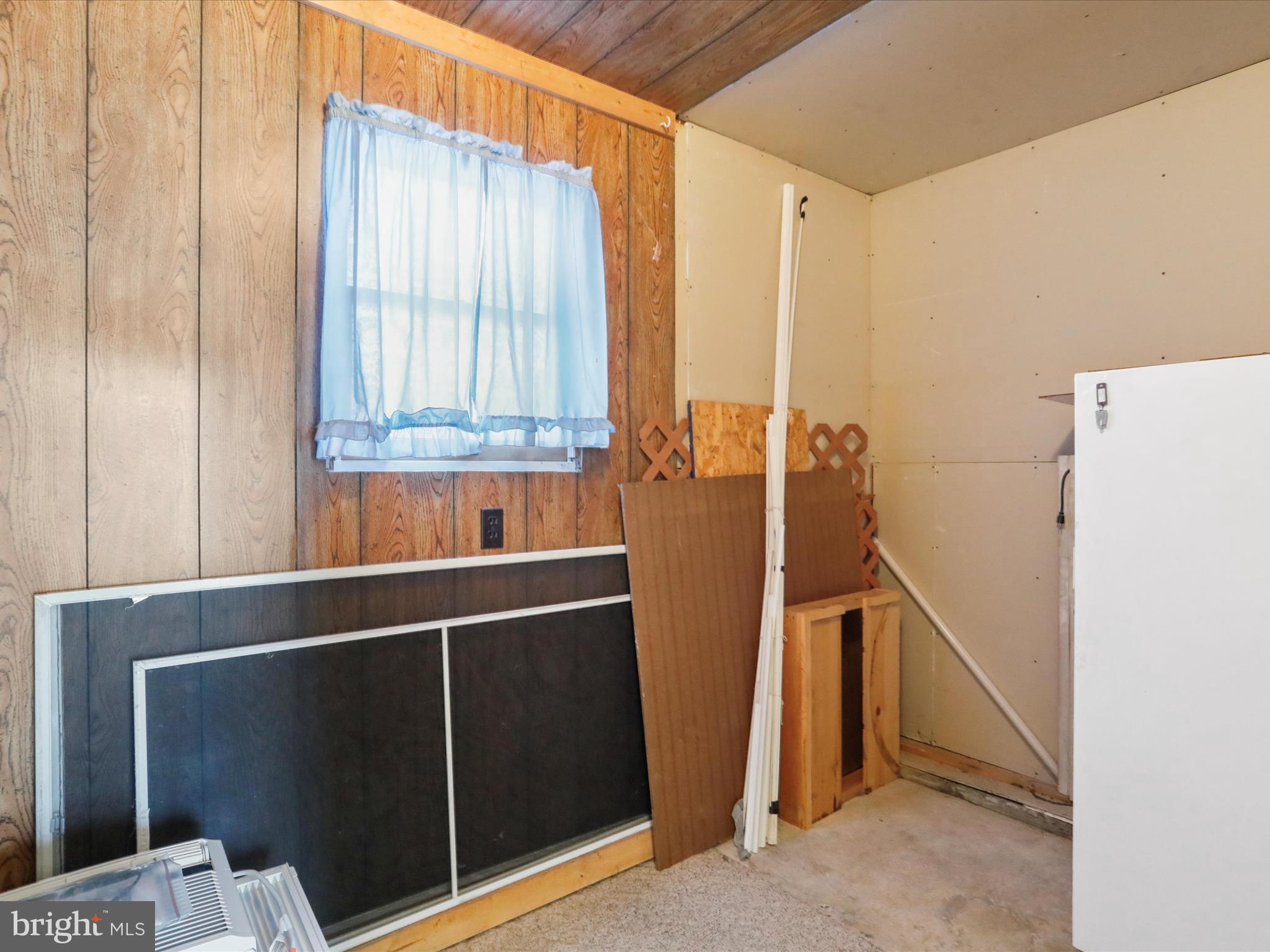 SMITHFIELD VILLAGE - Residential