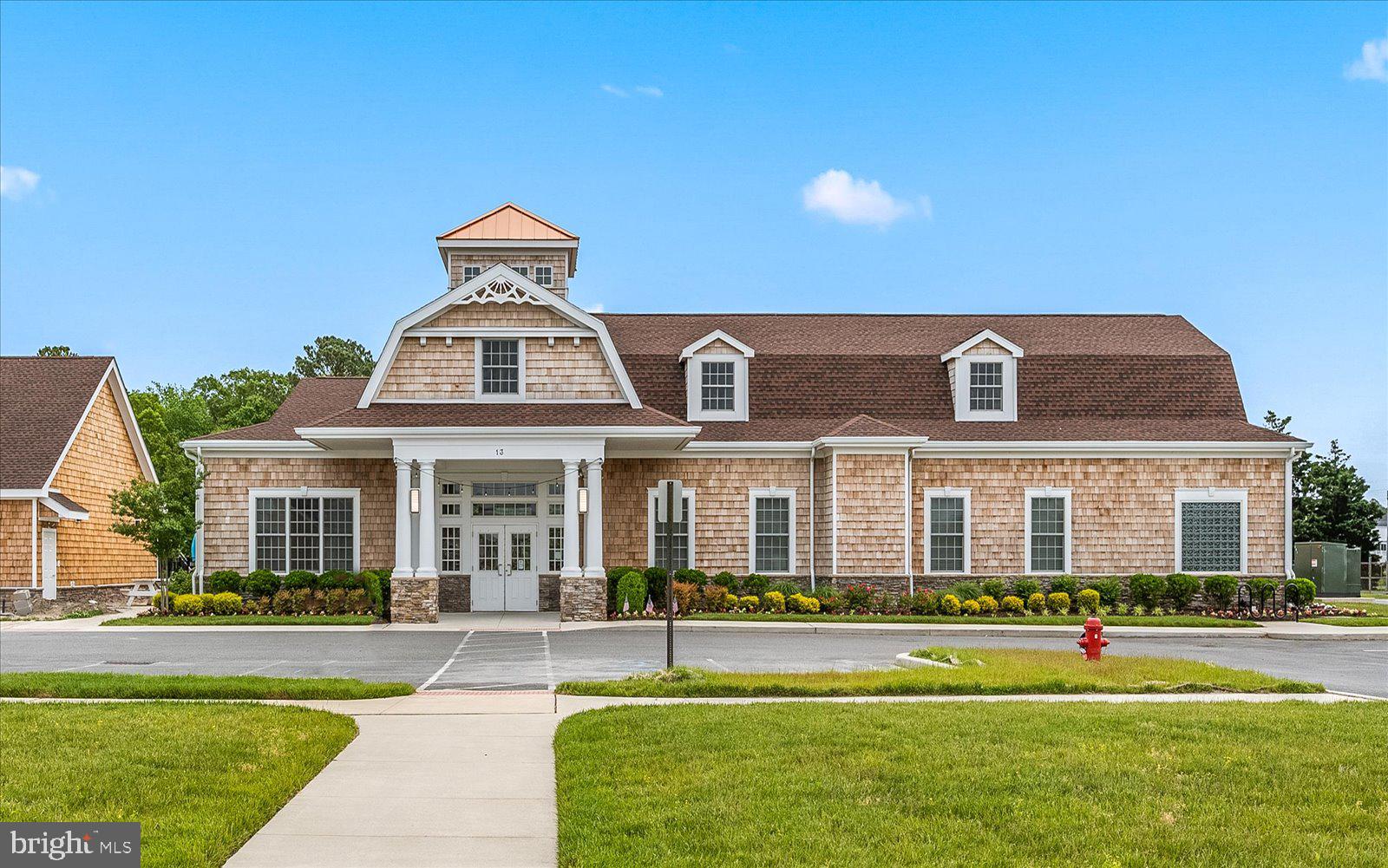 OCEAN VIEW BEACH CLUB - Residential