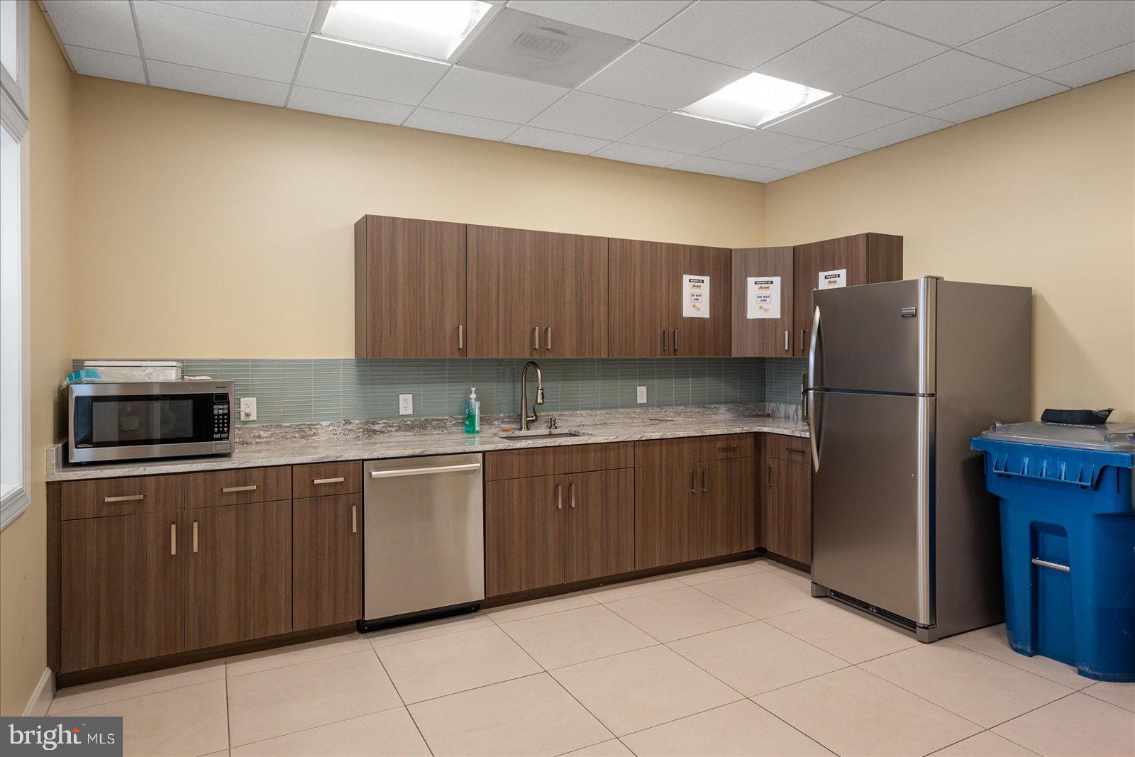 OCEAN VIEW BEACH CLUB - Residential