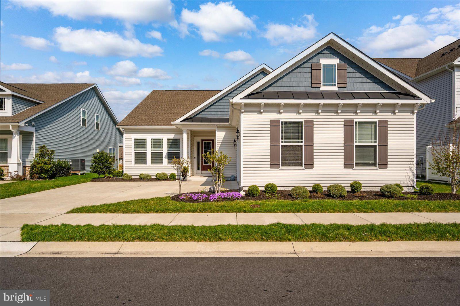 OCEAN VIEW BEACH CLUB - Residential