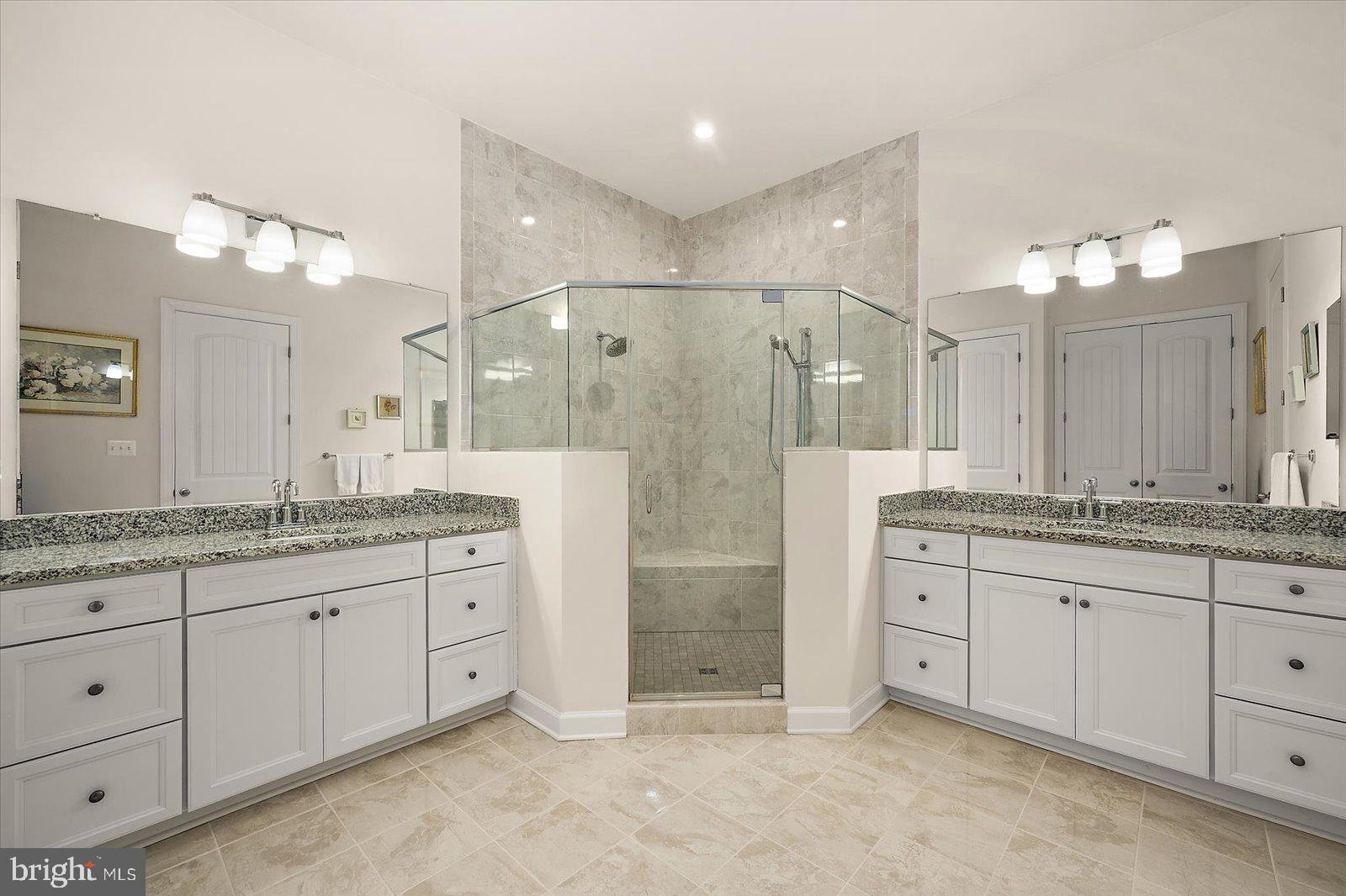 OCEAN VIEW BEACH CLUB - Residential