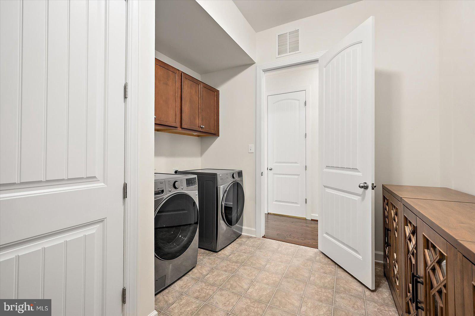 OCEAN VIEW BEACH CLUB - Residential