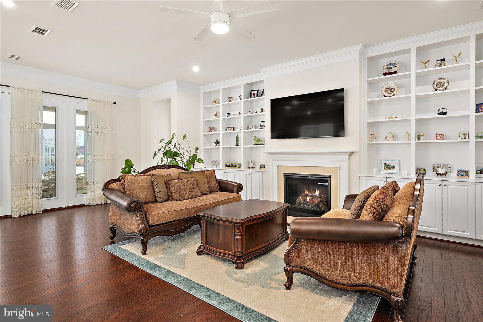 OCEAN VIEW BEACH CLUB - Residential