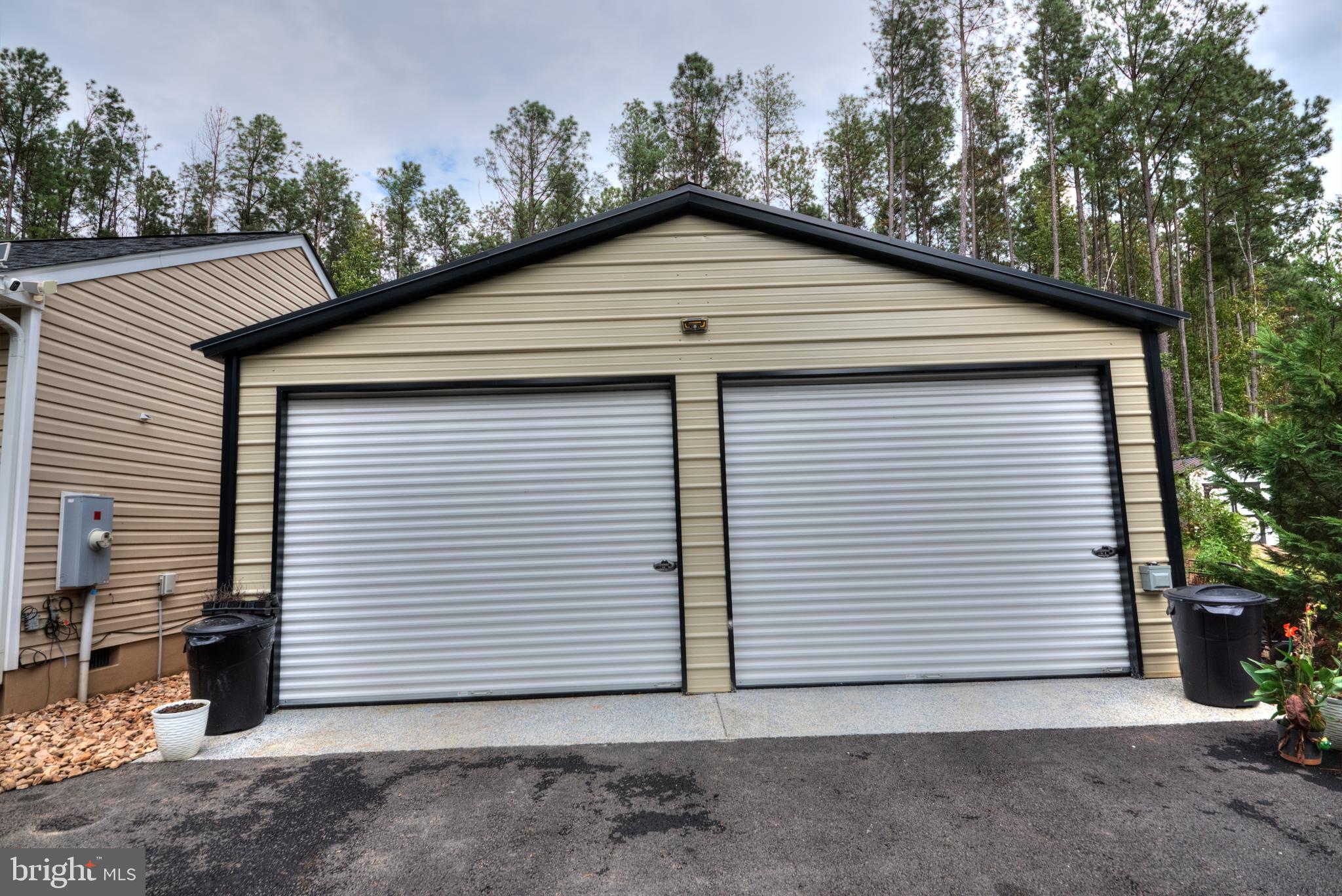 OAK GROVE ESTATES - Residential