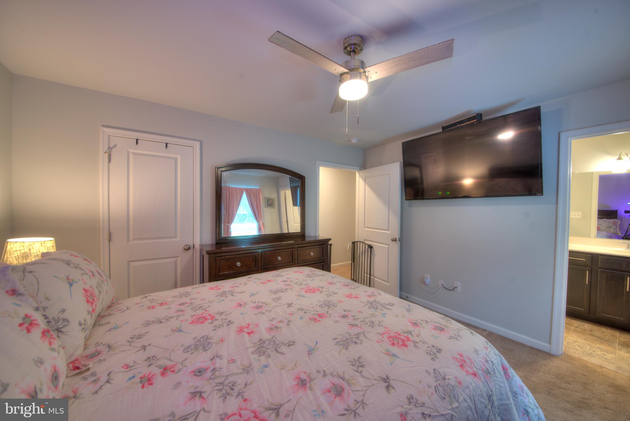 OAK GROVE ESTATES - Residential