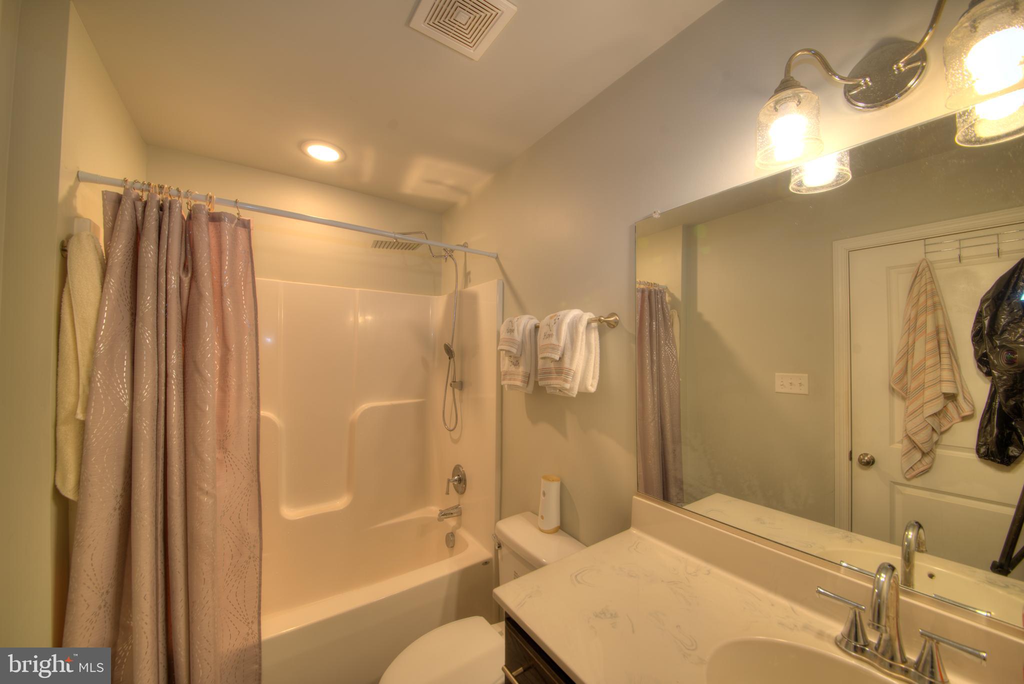 OAK GROVE ESTATES - Residential