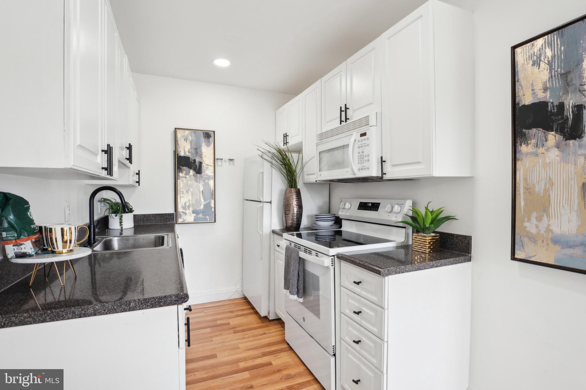 THE FAIRMONT 1005 CONDO - Residential Lease