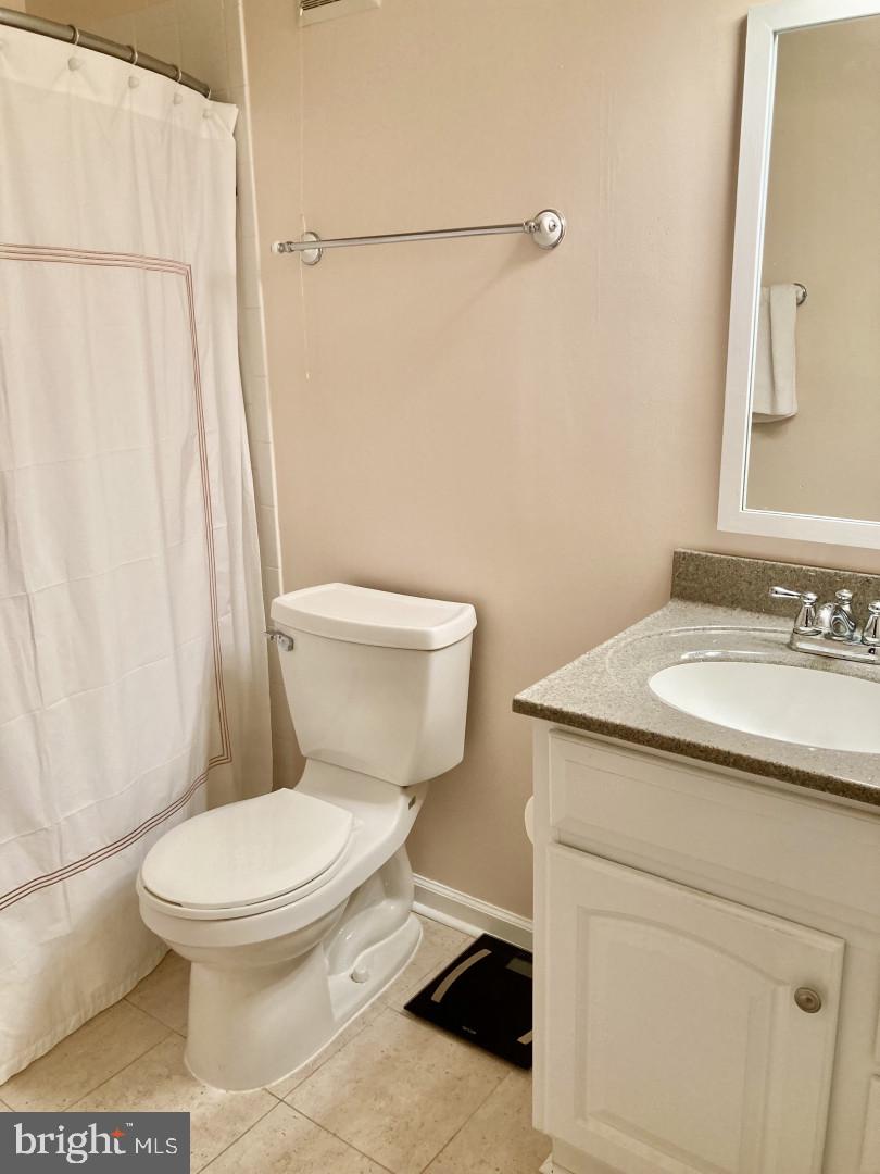 THE OAKTON - Residential