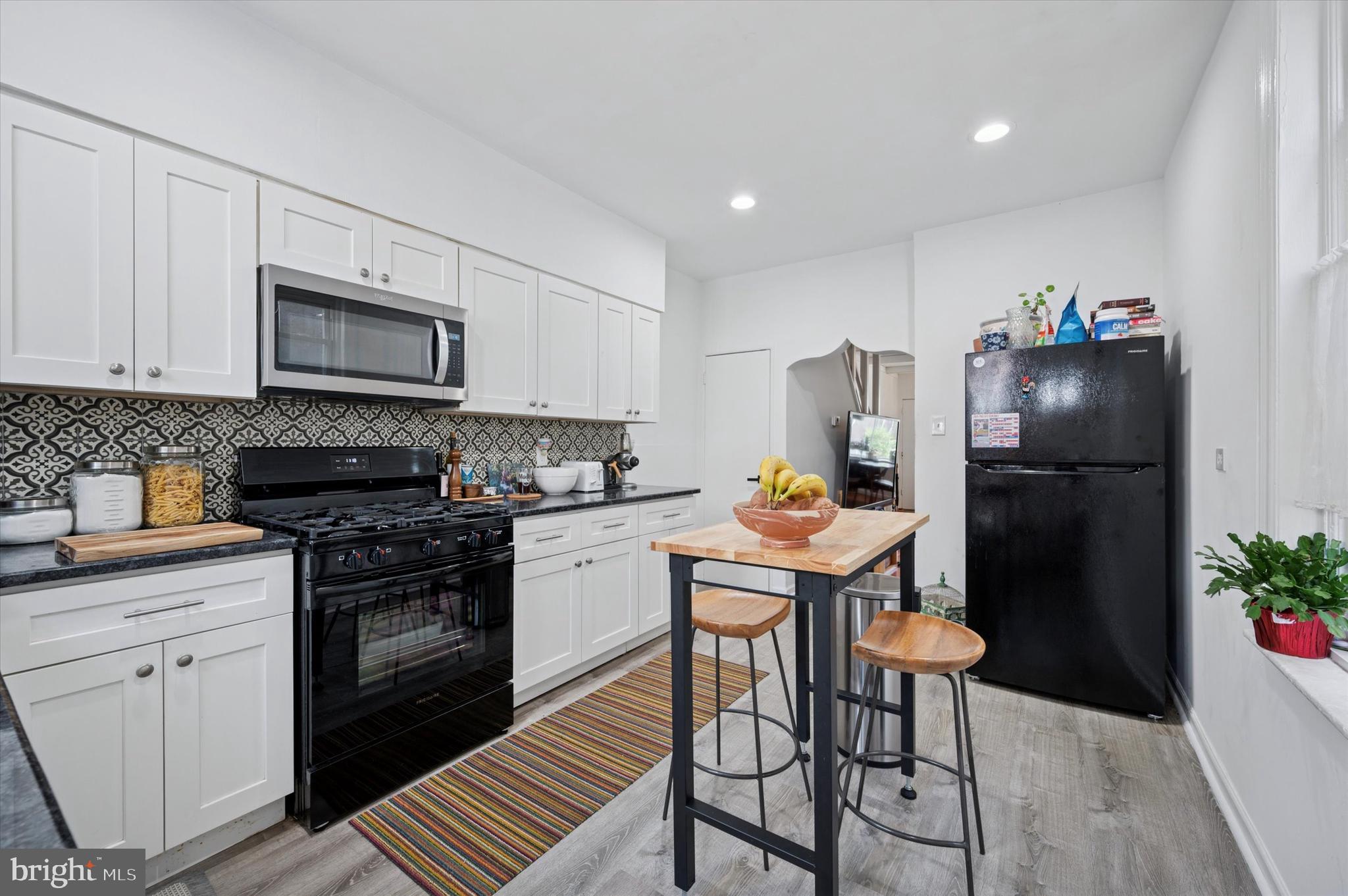 PORT RICHMOND - Residential