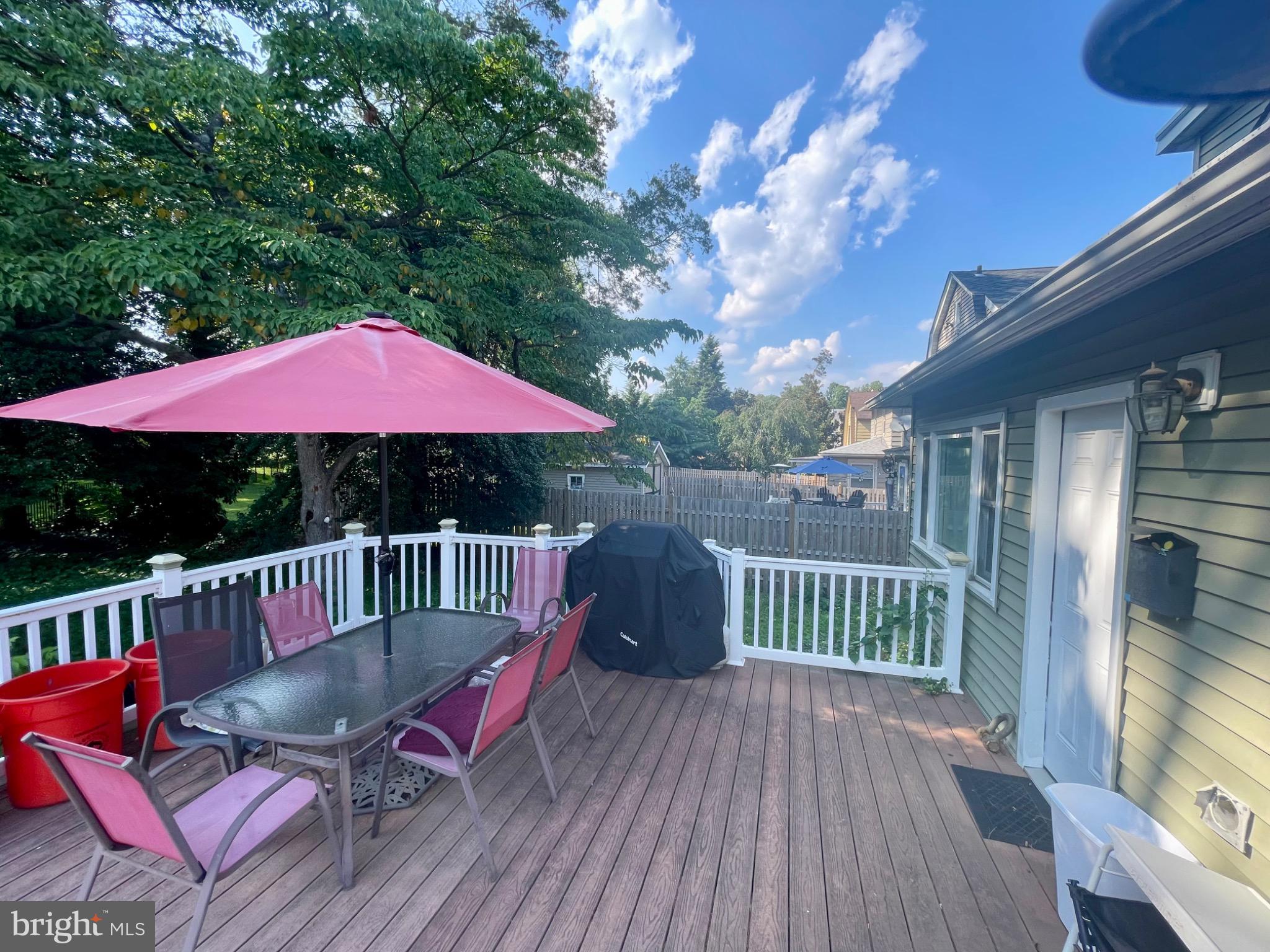 16 EVERGREEN LANE FLOOR 2