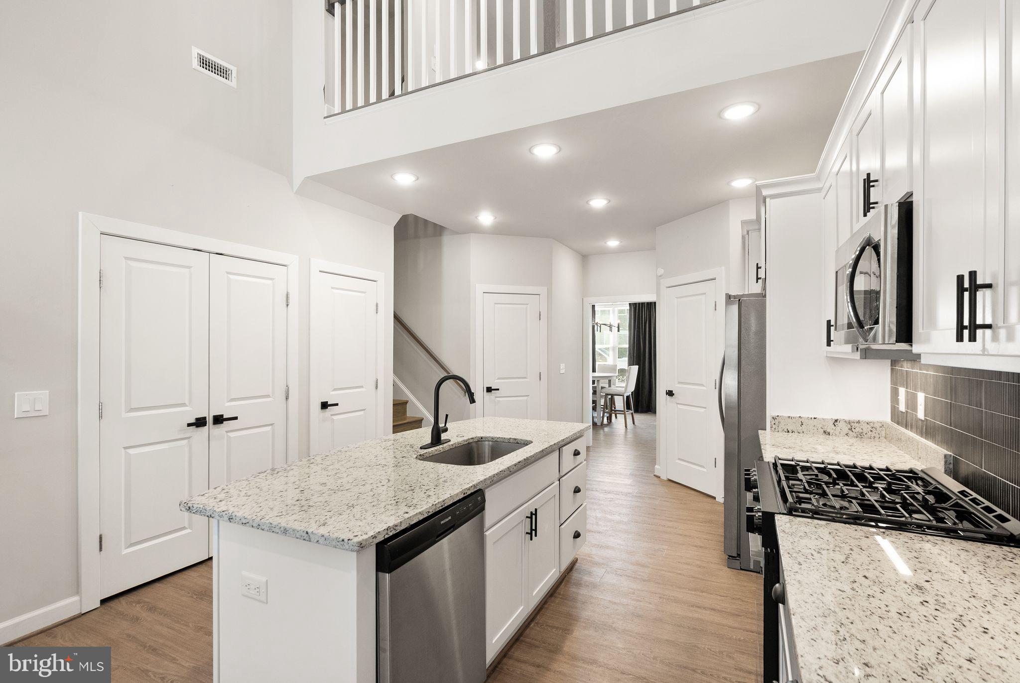 VILLAS AT SALEM CHURCH - Residential