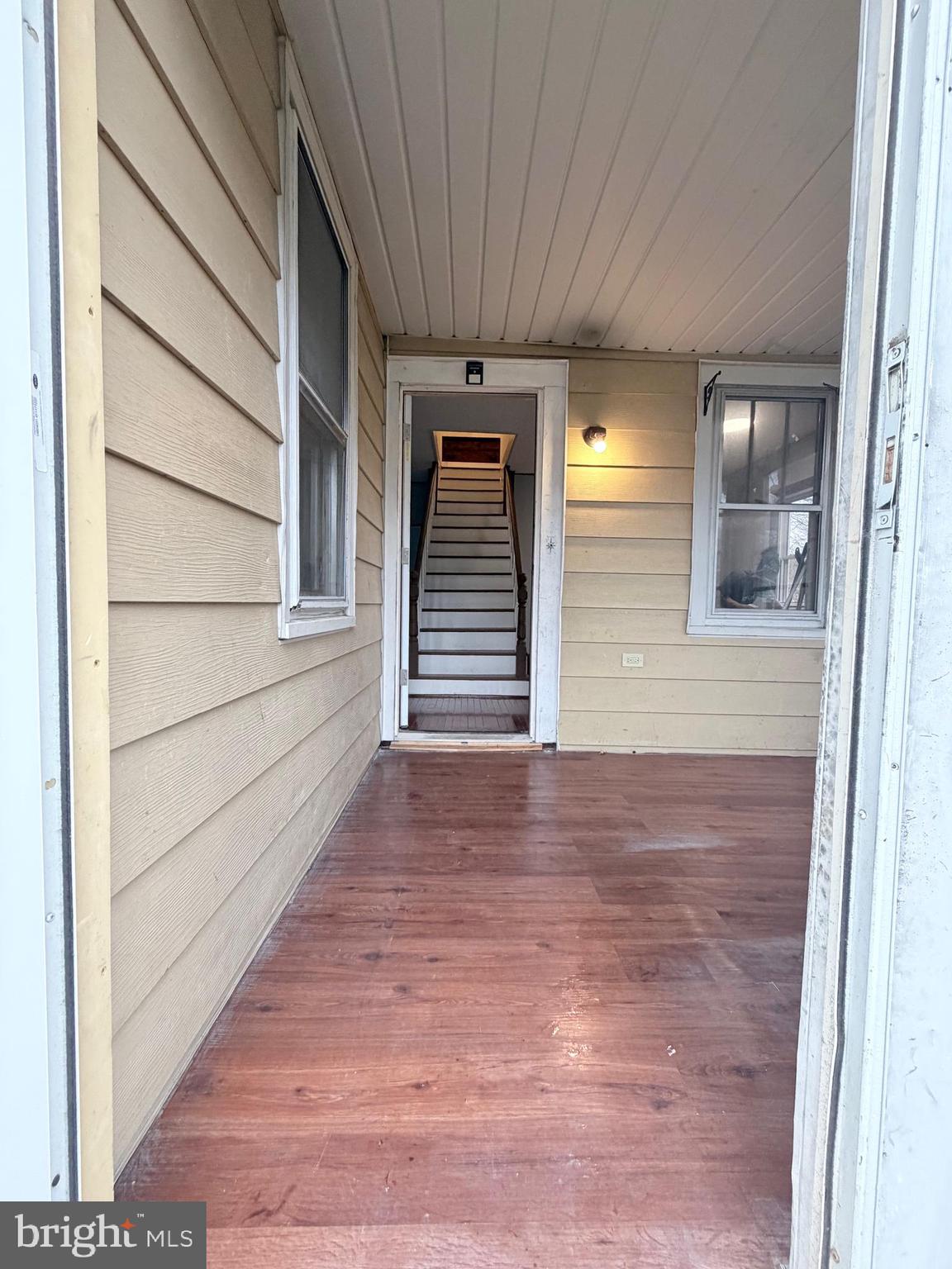 21 MORRIS AVENUE