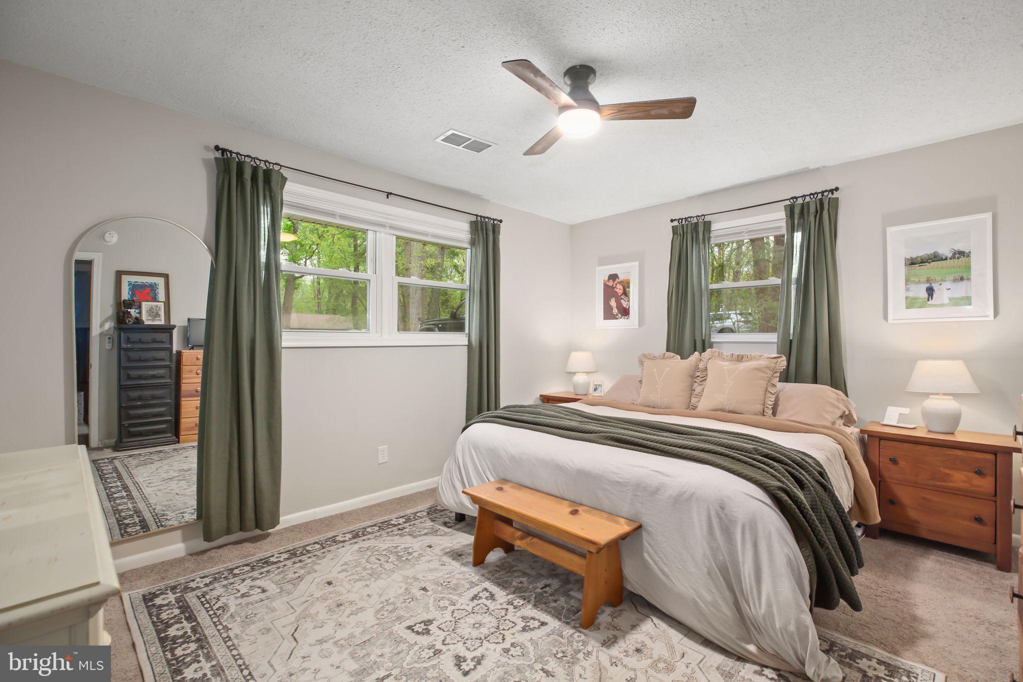 LAKE WILDERNESS - Residential