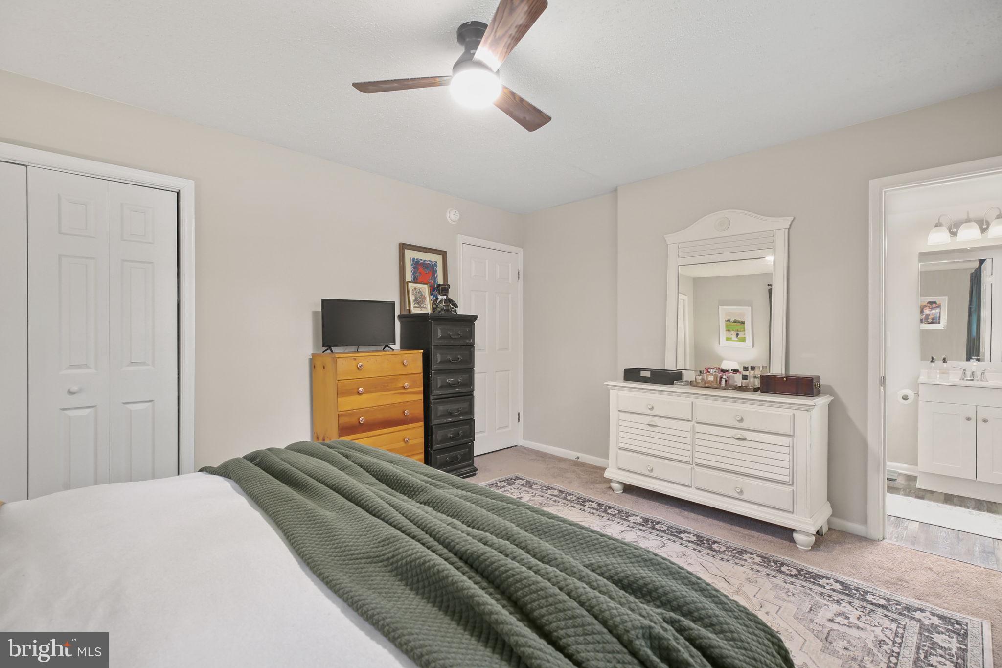 LAKE WILDERNESS - Residential