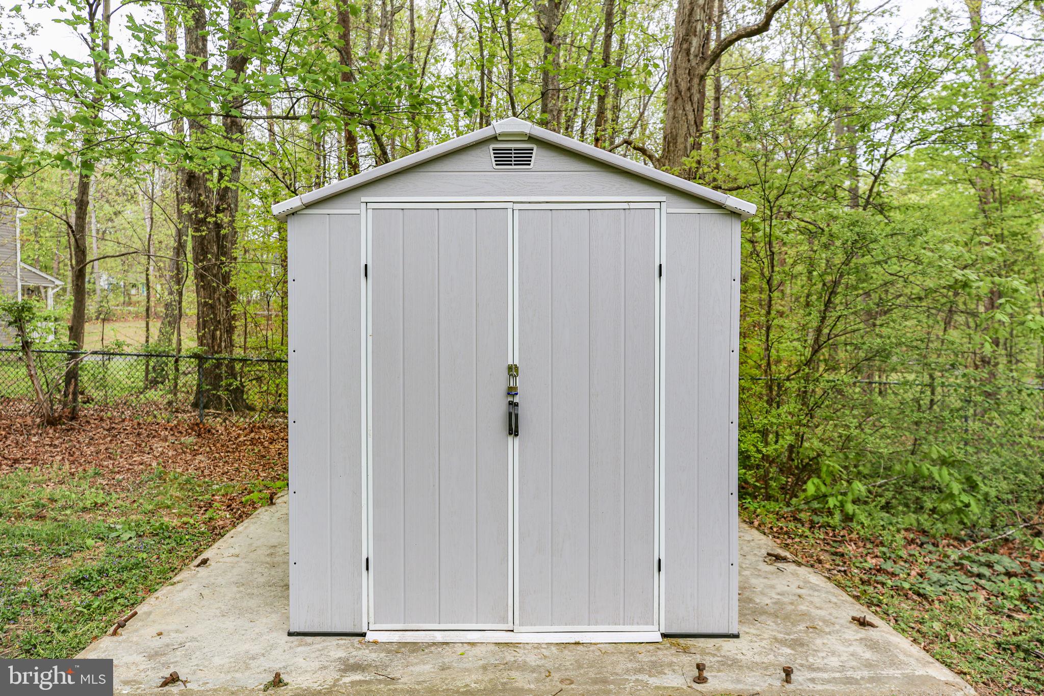 LAKE WILDERNESS - Residential