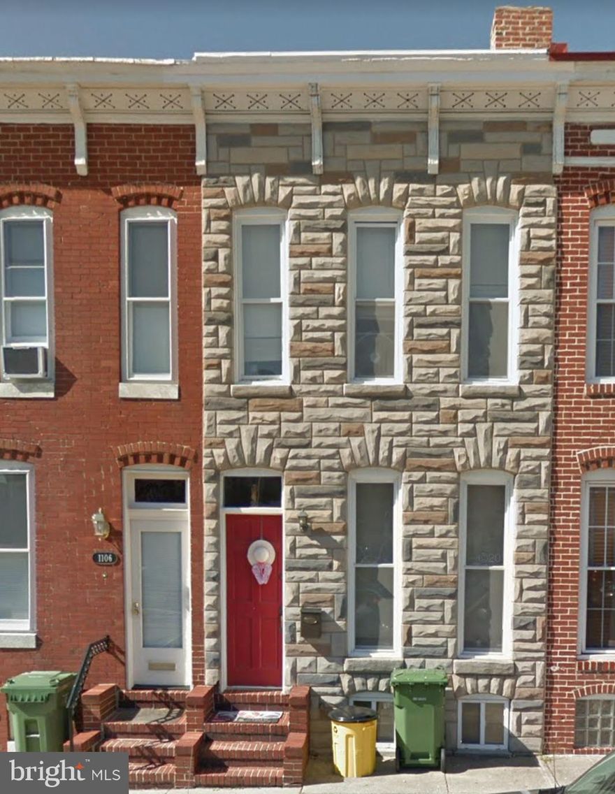 2 Bedroom, 1 Bath row-home in Washington VIllage. Minutes away from the Inner Harbor, M&T Stadium and Camden Yards.