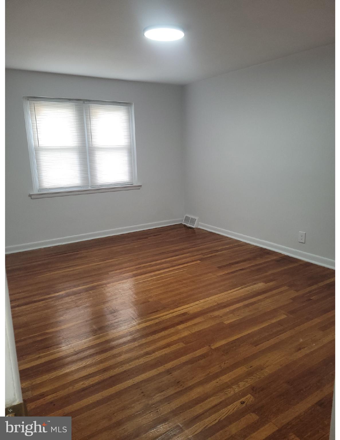 WEST OAK LANE - Residential Lease