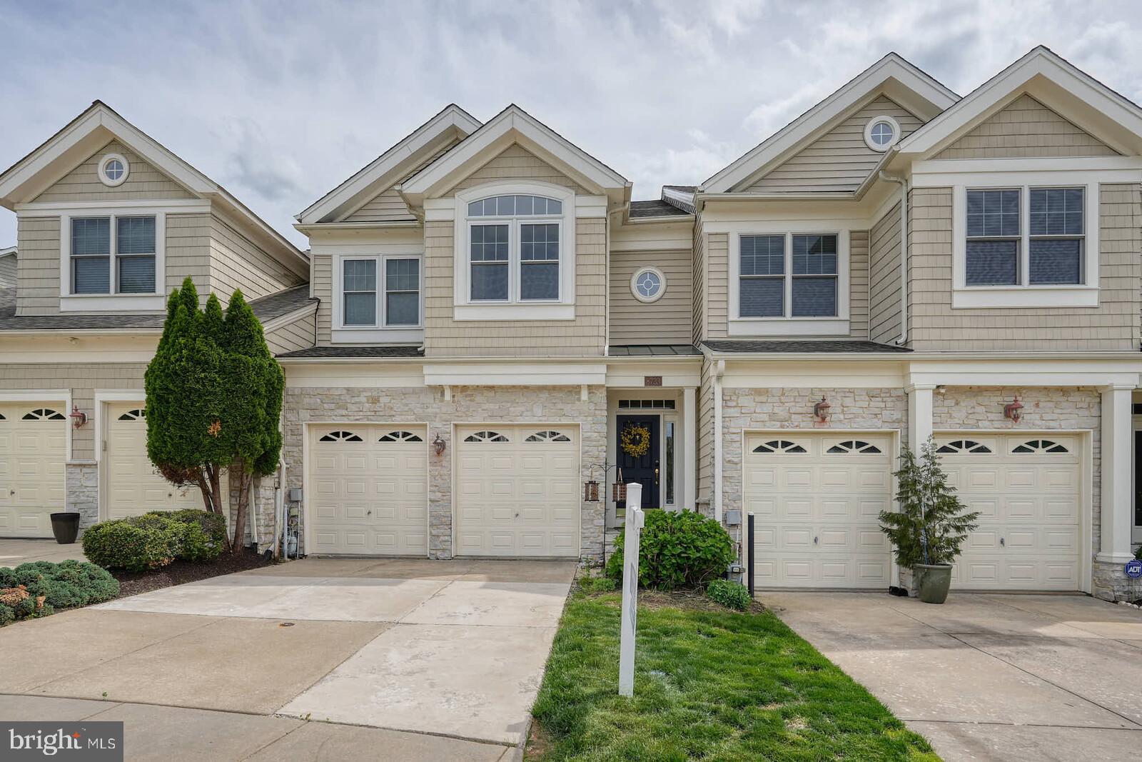 8733 BOULDER RIDGE ROAD