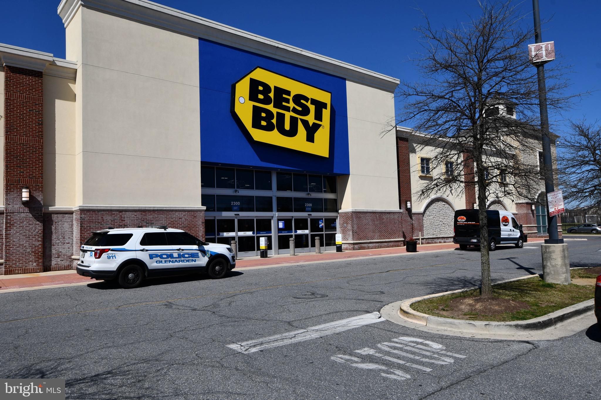 WOODMORE TOWNE CENTRE - Residential