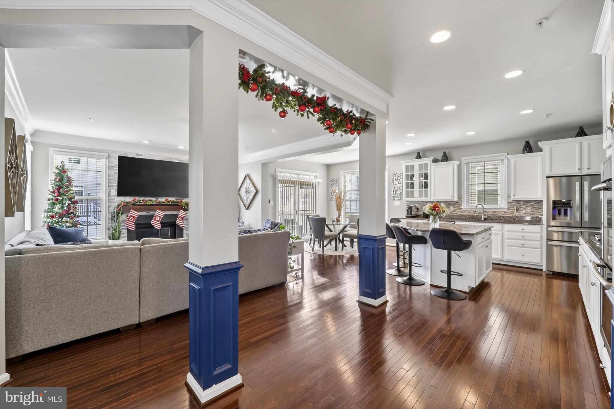 WOODMORE TOWNE CENTRE - Residential