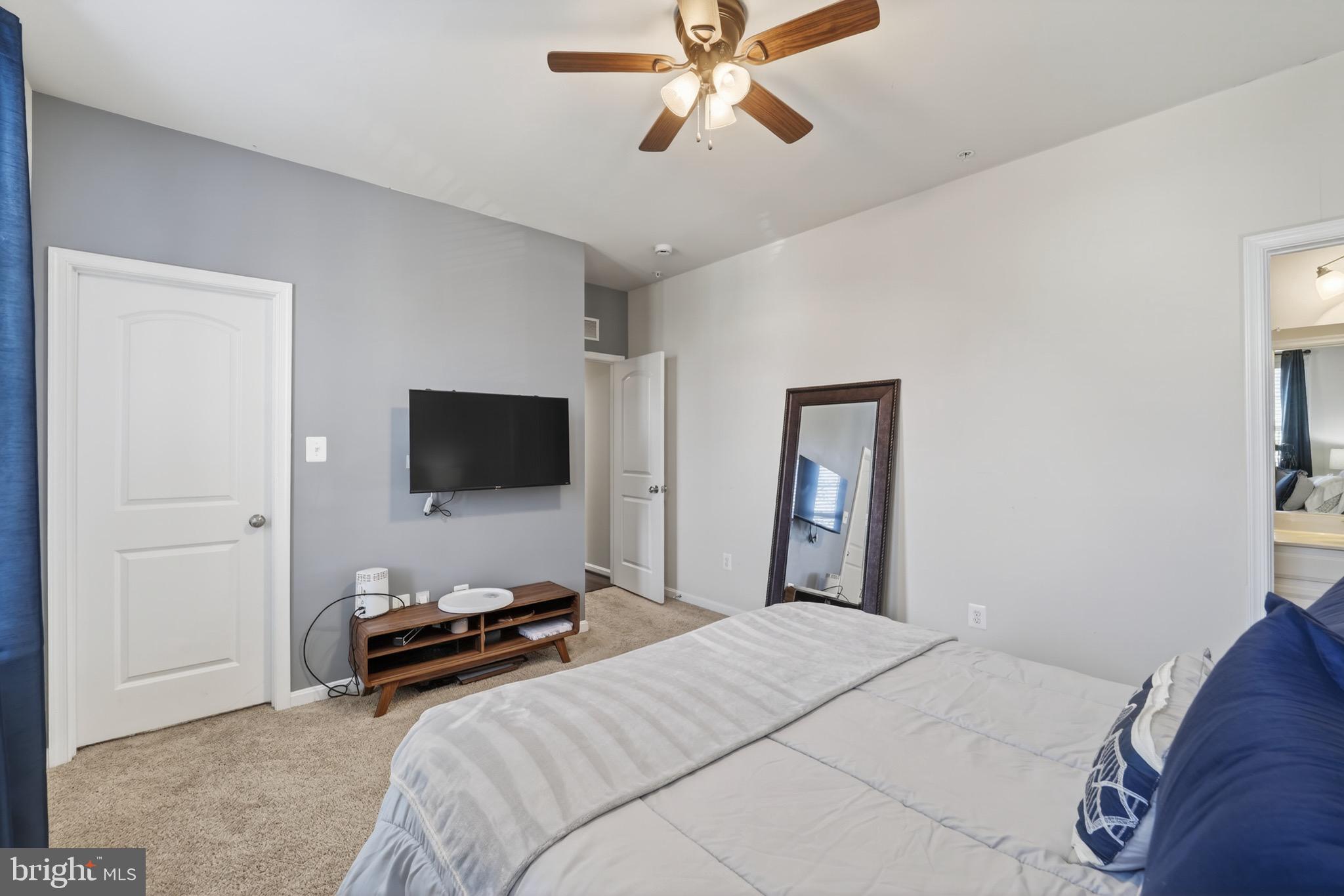 WOODMORE TOWNE CENTRE - Residential