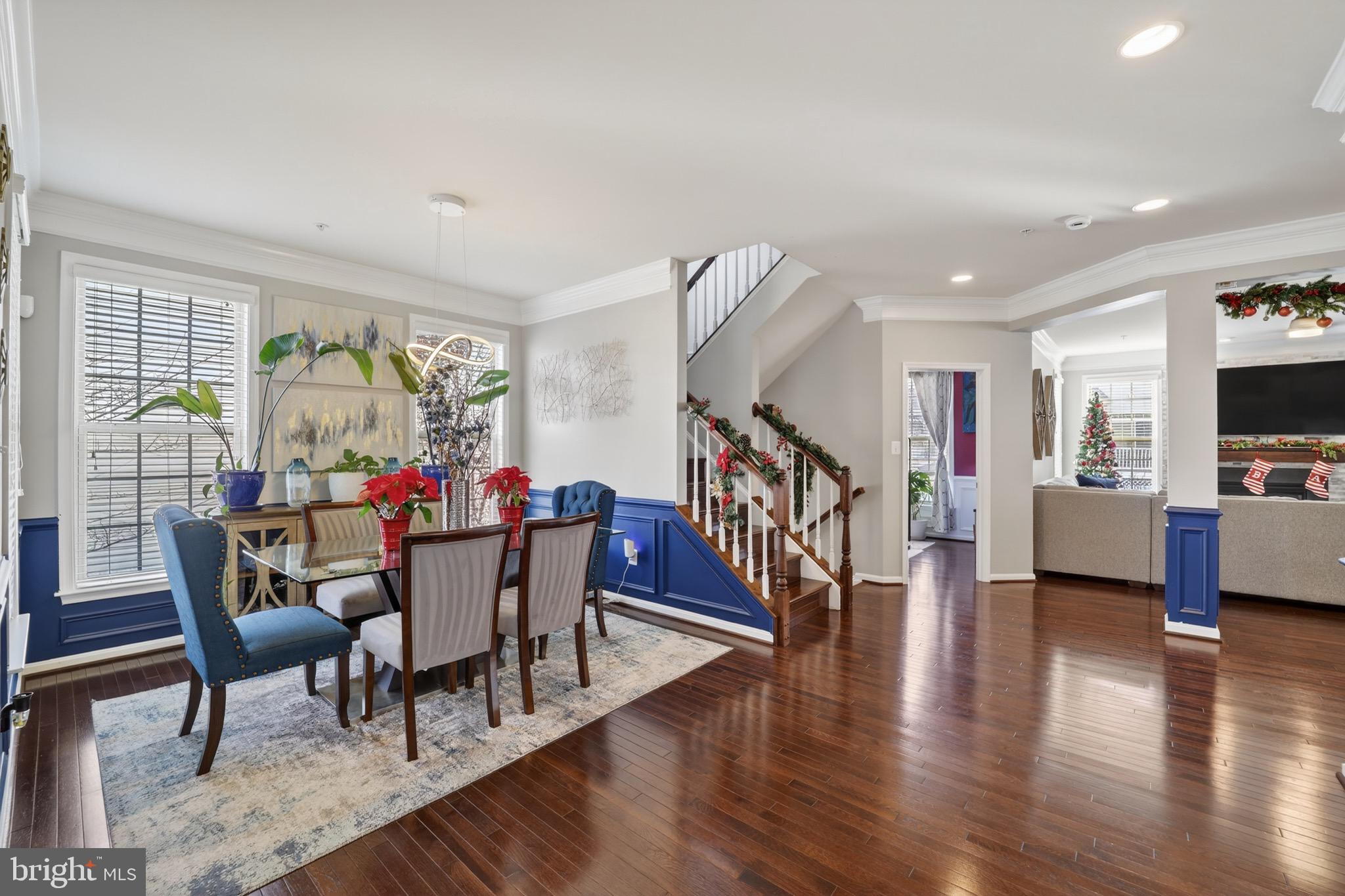 WOODMORE TOWNE CENTRE - Residential