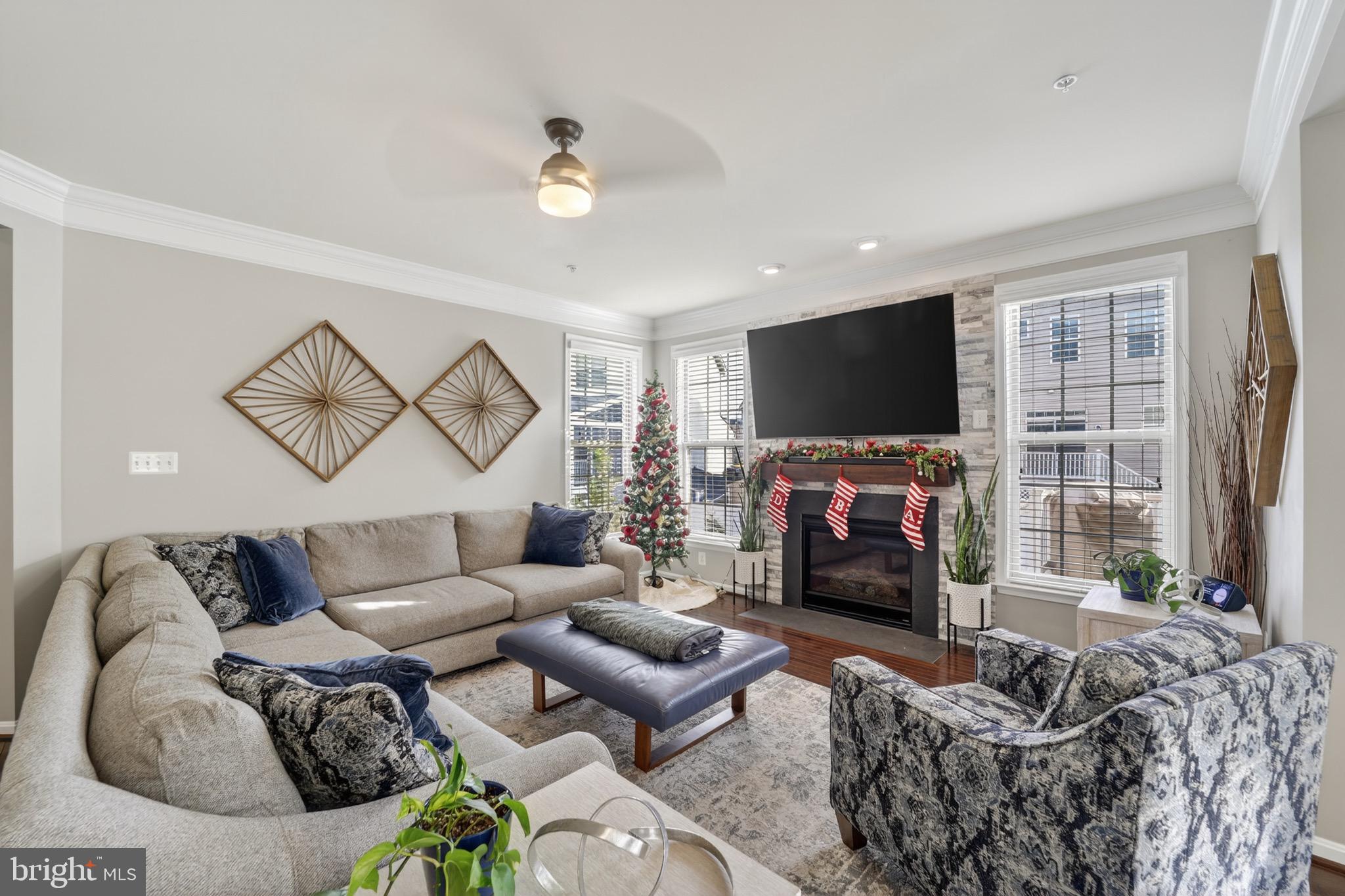 WOODMORE TOWNE CENTRE - Residential