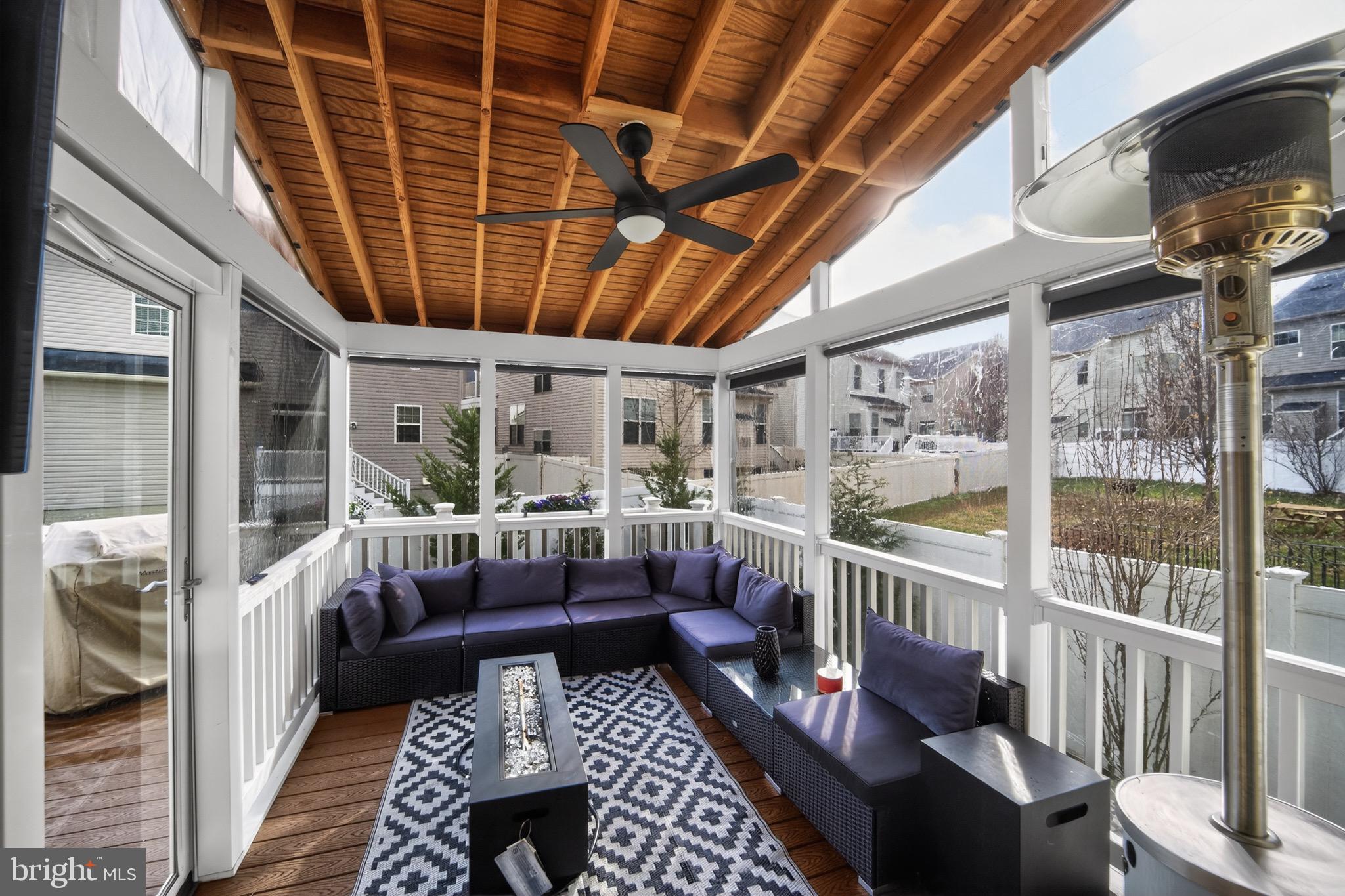 WOODMORE TOWNE CENTRE - Residential