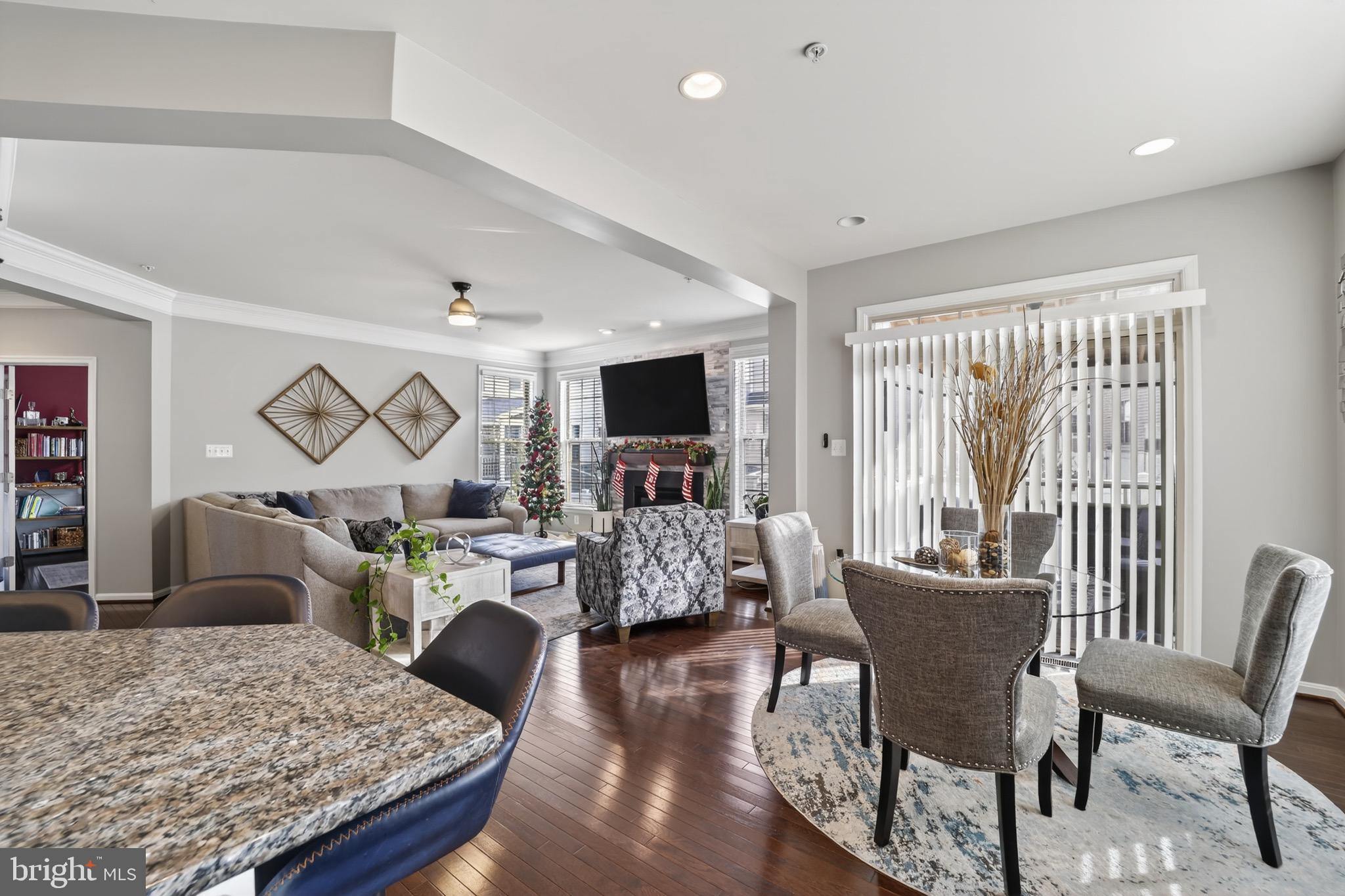 WOODMORE TOWNE CENTRE - Residential