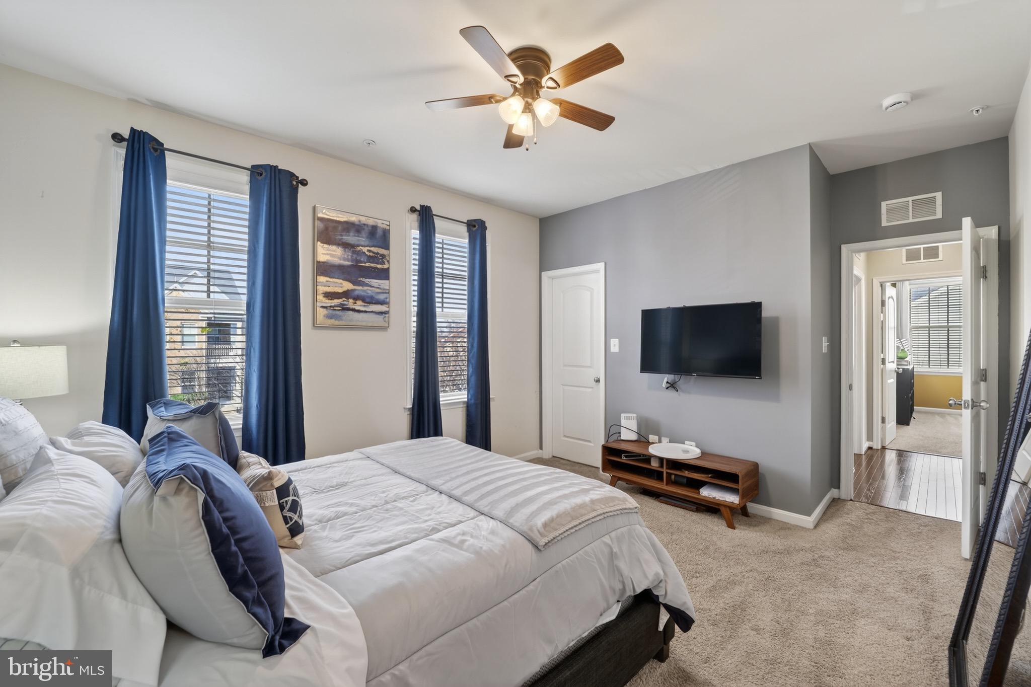 WOODMORE TOWNE CENTRE - Residential