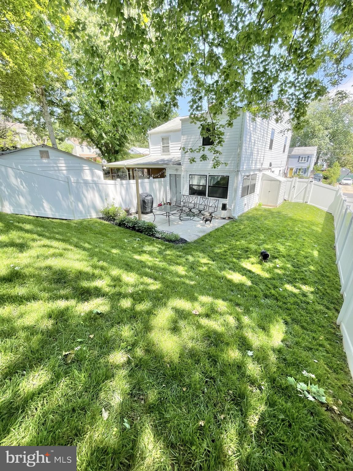 HUNTINGTON - Residential Lease