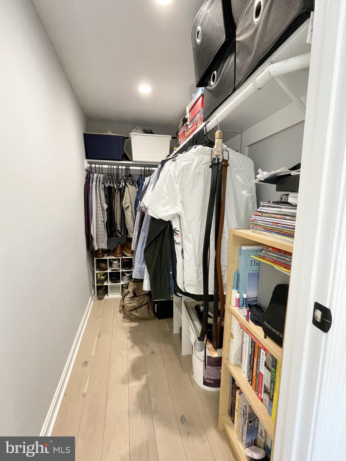 HUNTINGTON - Residential Lease