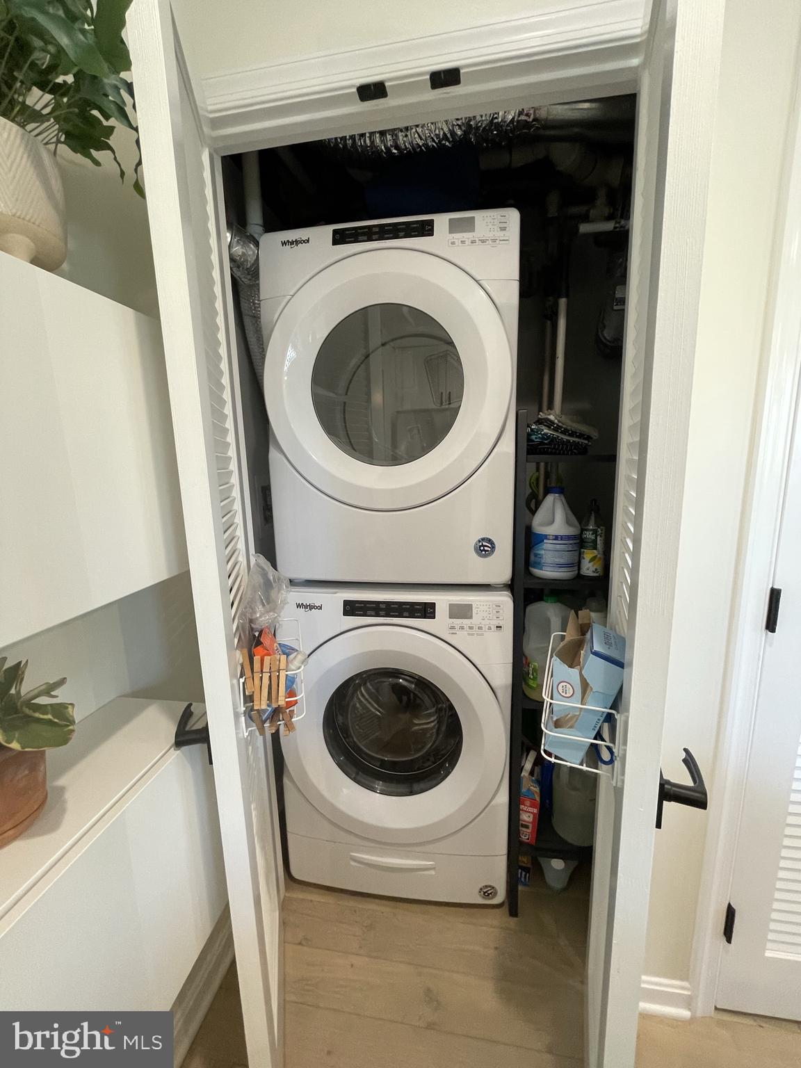 HUNTINGTON - Residential Lease