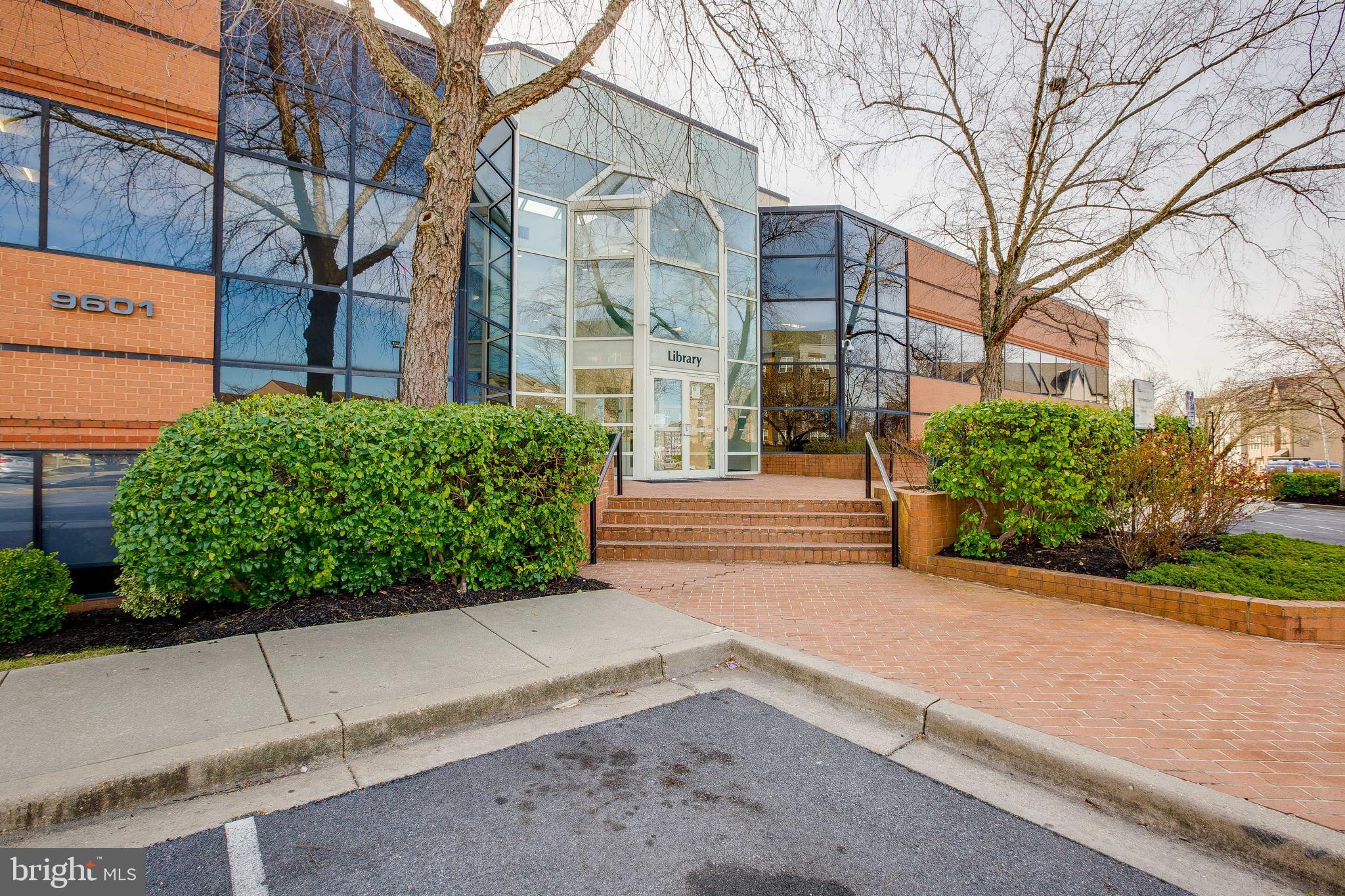 CAPITAL COURT - Residential Lease