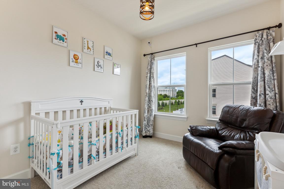 CAPITAL COURT - Residential Lease