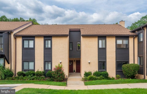 Townhouse For Sale - 1207 Painters Crossing<br/> Delaware County, CHADDS FORD, PA 19317
