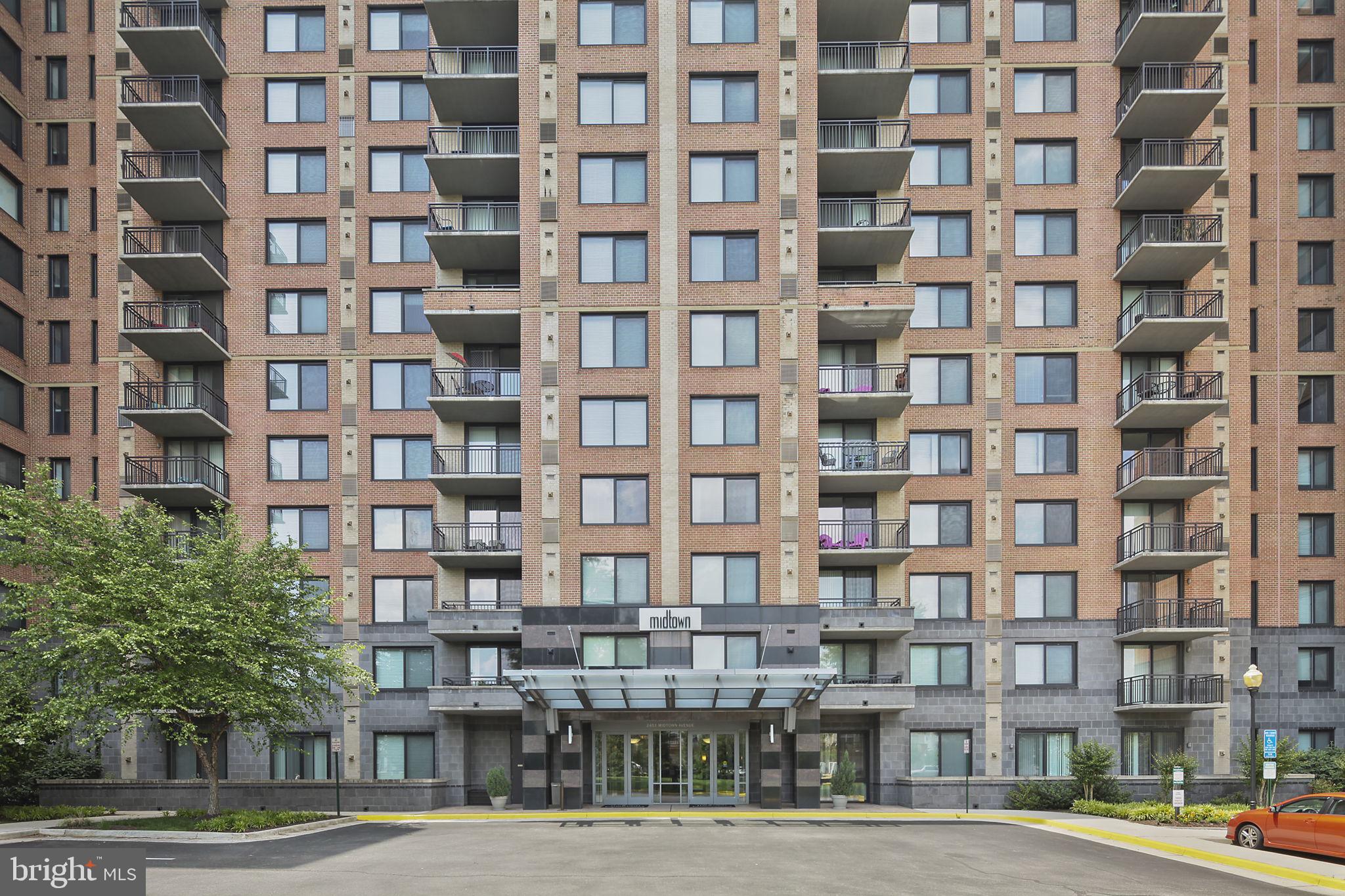 MIDTOWN ALEXANDRIA STATION CONDOMINIUM - Residential Lease