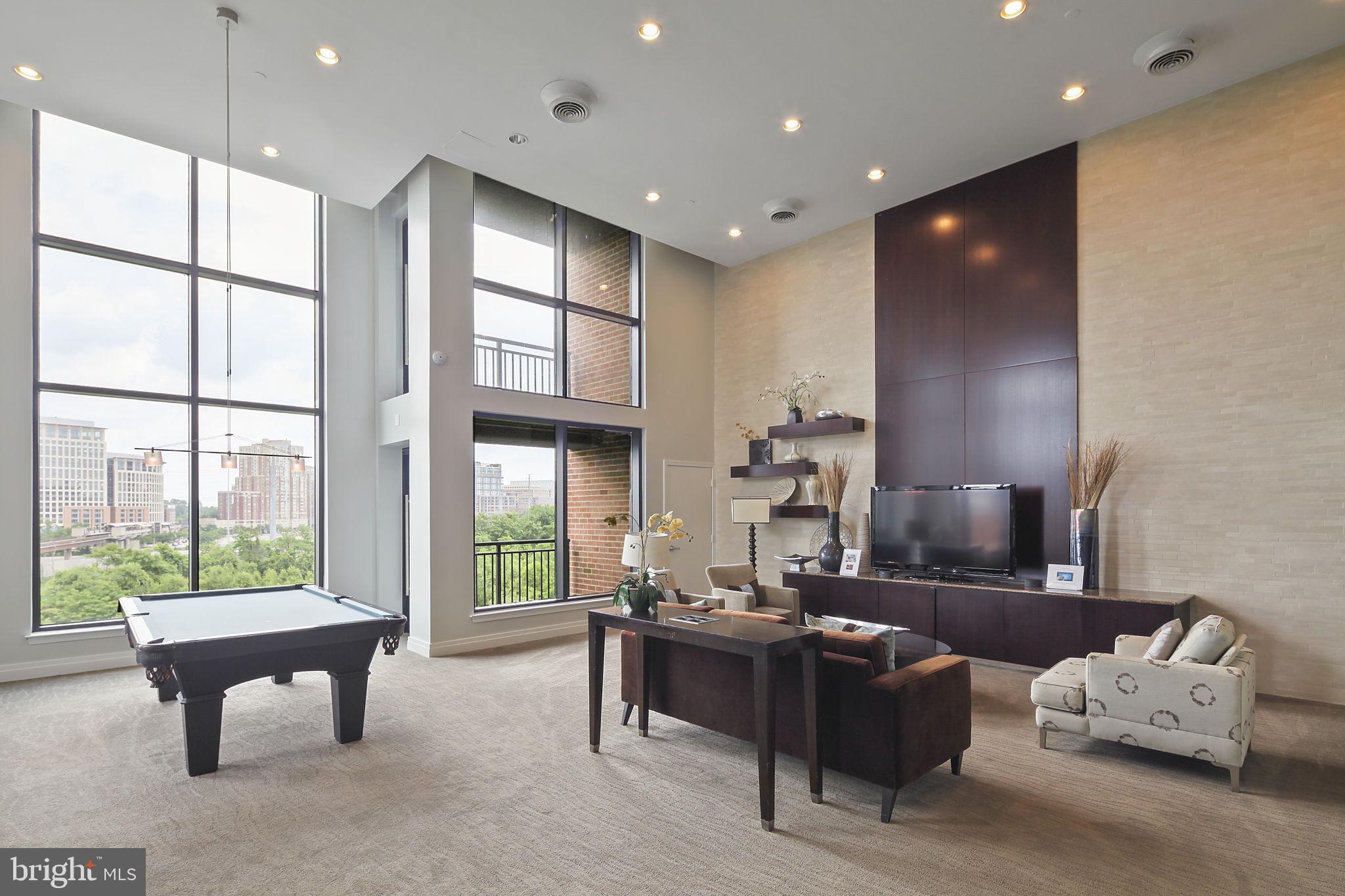 MIDTOWN ALEXANDRIA STATION CONDOMINIUM - Residential Lease