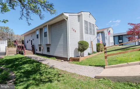 708 Waterview Dr, Clearwater Beach, MD MLS: MDAA2105606